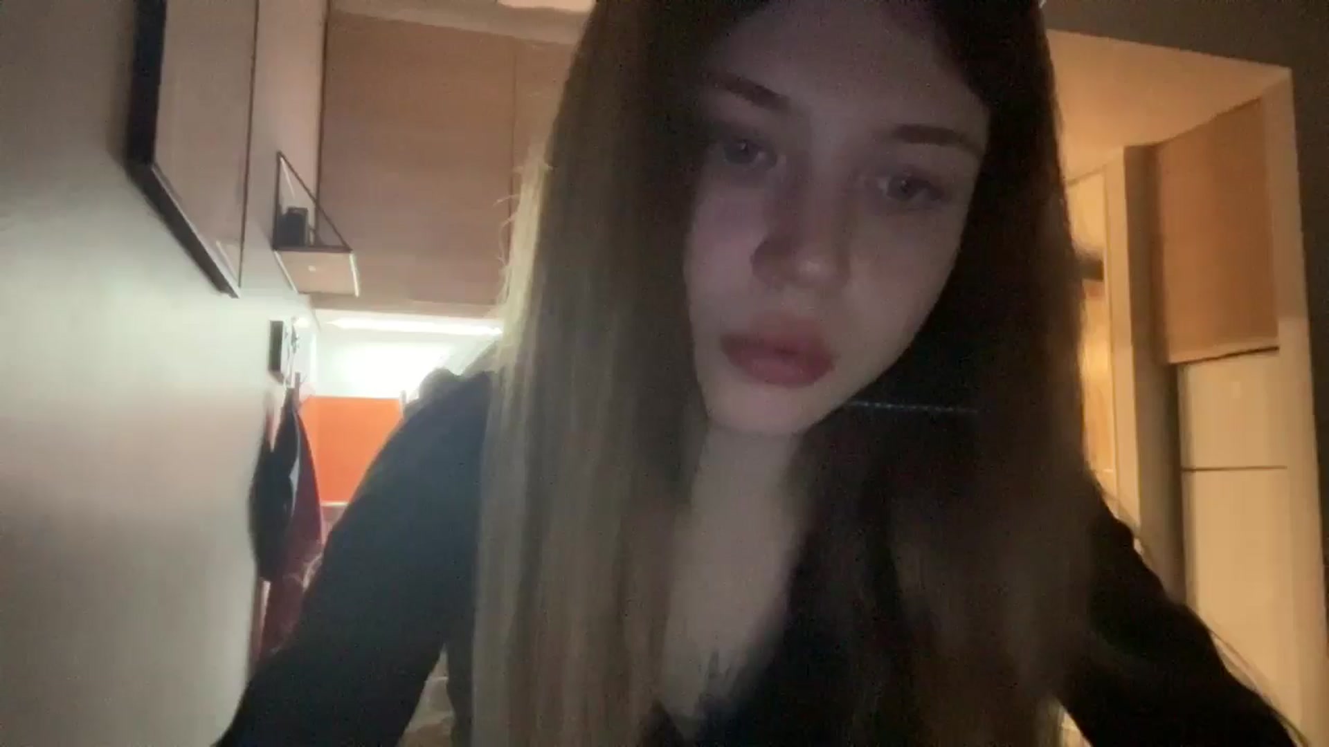 Gallery image thumbnail from Coconut_dream's myfreecams stream on, 11/23/2024, 19:00 image 11 of 20