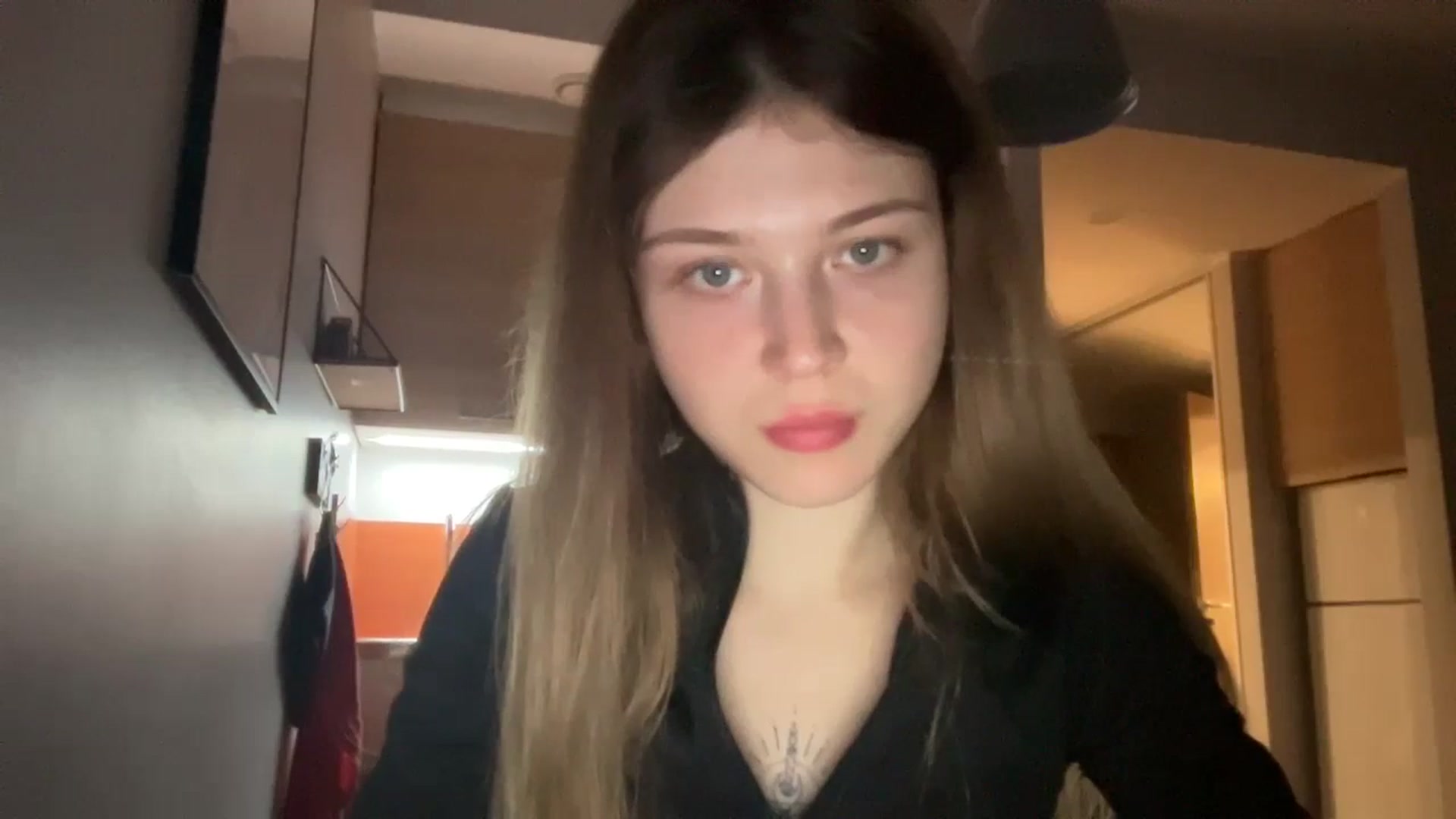 Gallery image thumbnail from Coconut_dream's myfreecams stream on, 11/23/2024, 19:00 image 4 of 20