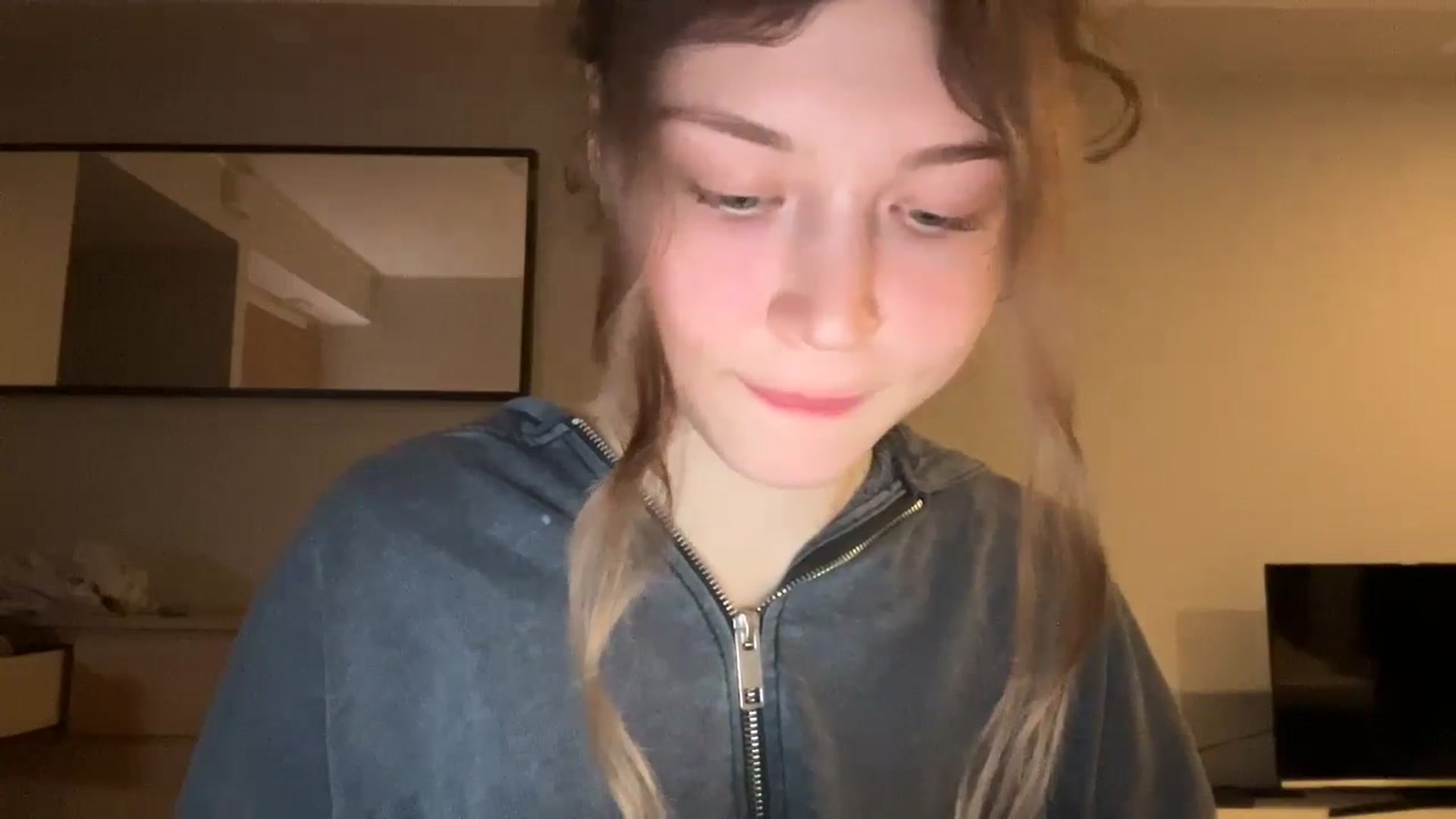 Gallery image thumbnail from Coconut_dream's myfreecams stream on, 11/26/2024, 19:24 image 5 of 20