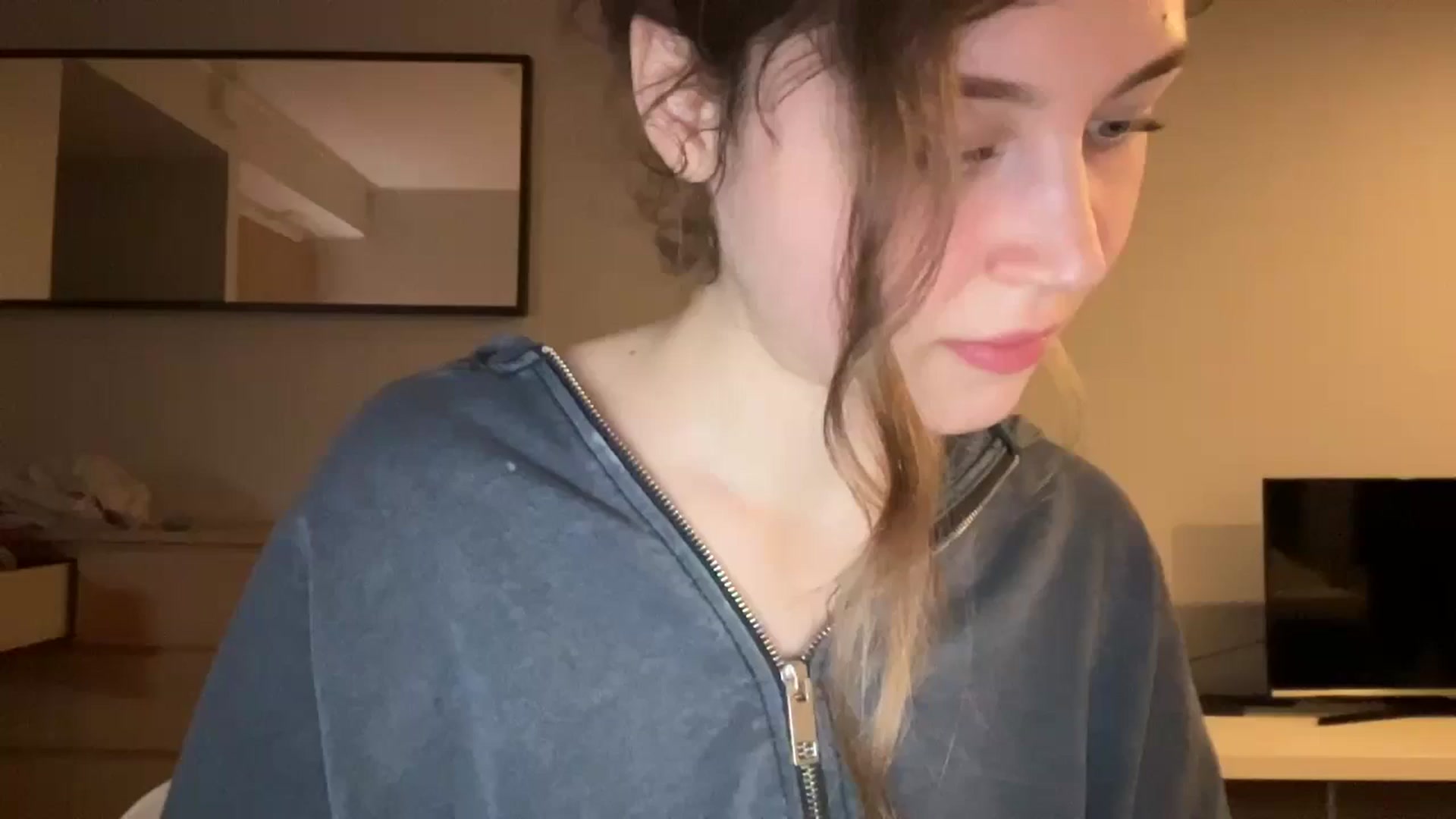 Gallery image thumbnail from Coconut_dream's myfreecams stream on, 11/26/2024, 20:10 image 1 of 20
