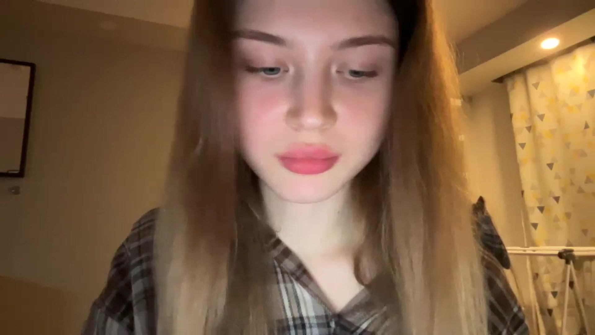 Gallery image thumbnail from Coconut_dream's myfreecams stream on, 11/29/2024, 16:33 image 15 of 20