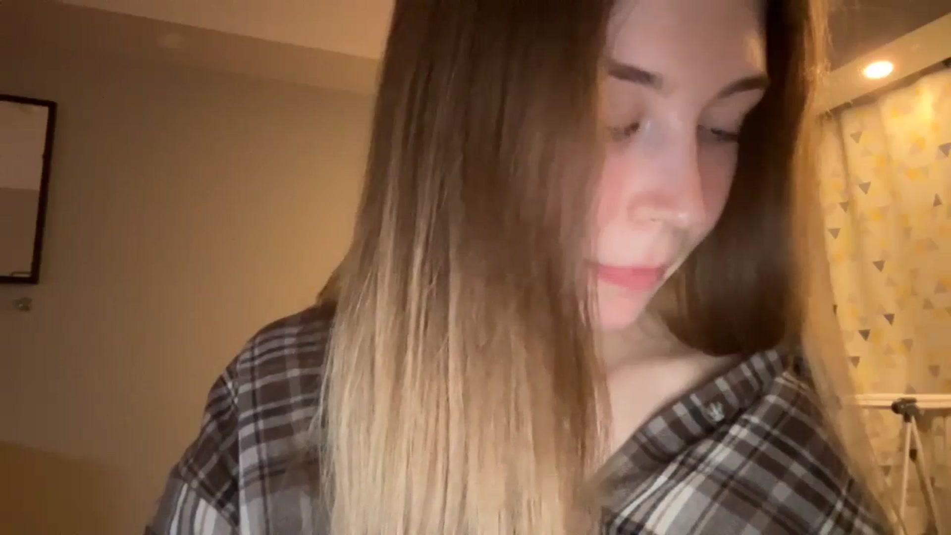 Gallery image thumbnail from Coconut_dream's myfreecams stream on, 11/29/2024, 16:33 image 5 of 20