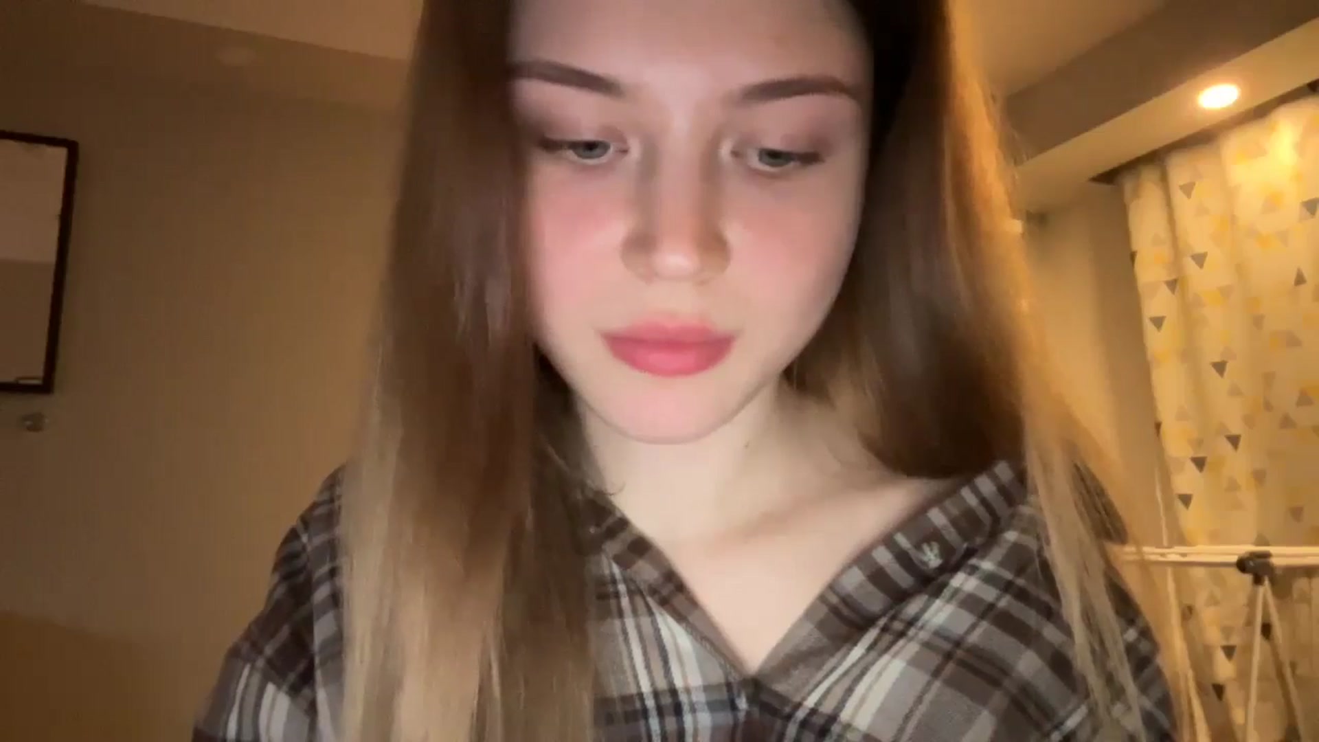 Gallery image thumbnail from Coconut_dream's myfreecams stream on, 11/29/2024, 16:33 image 7 of 20