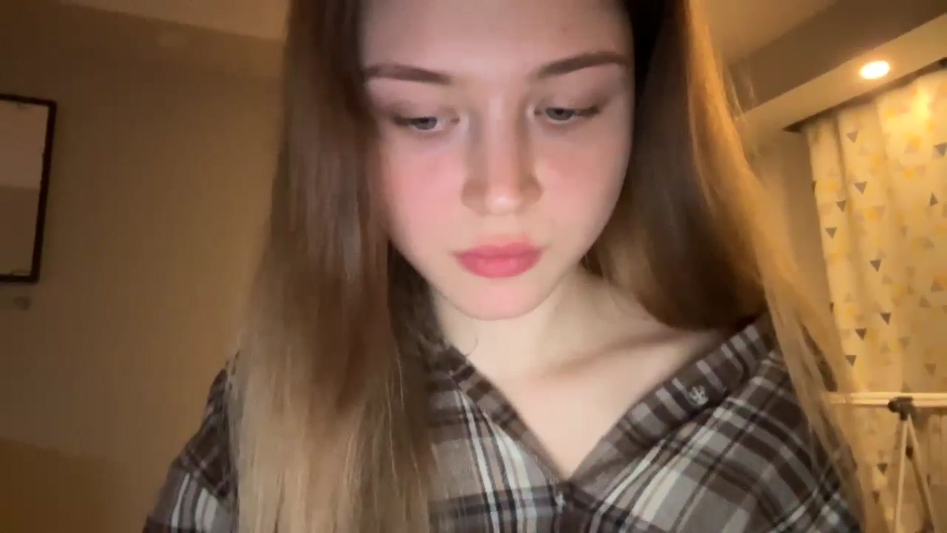 Gallery image thumbnail from Coconut_dream's myfreecams stream on, 11/29/2024, 16:33 image 4 of 20