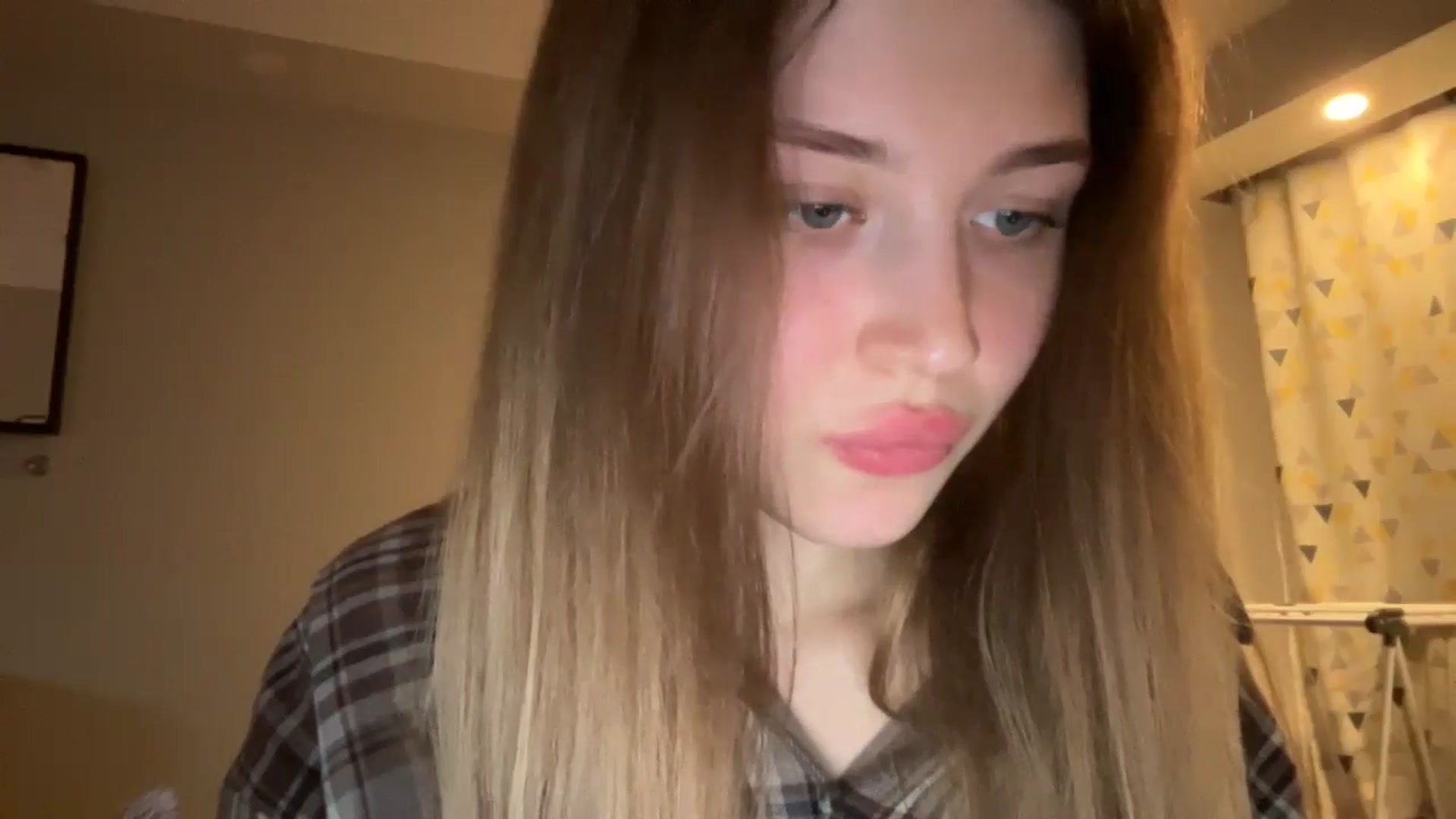 Gallery image thumbnail from Coconut_dream's myfreecams stream on, 11/29/2024, 16:33 image 17 of 20