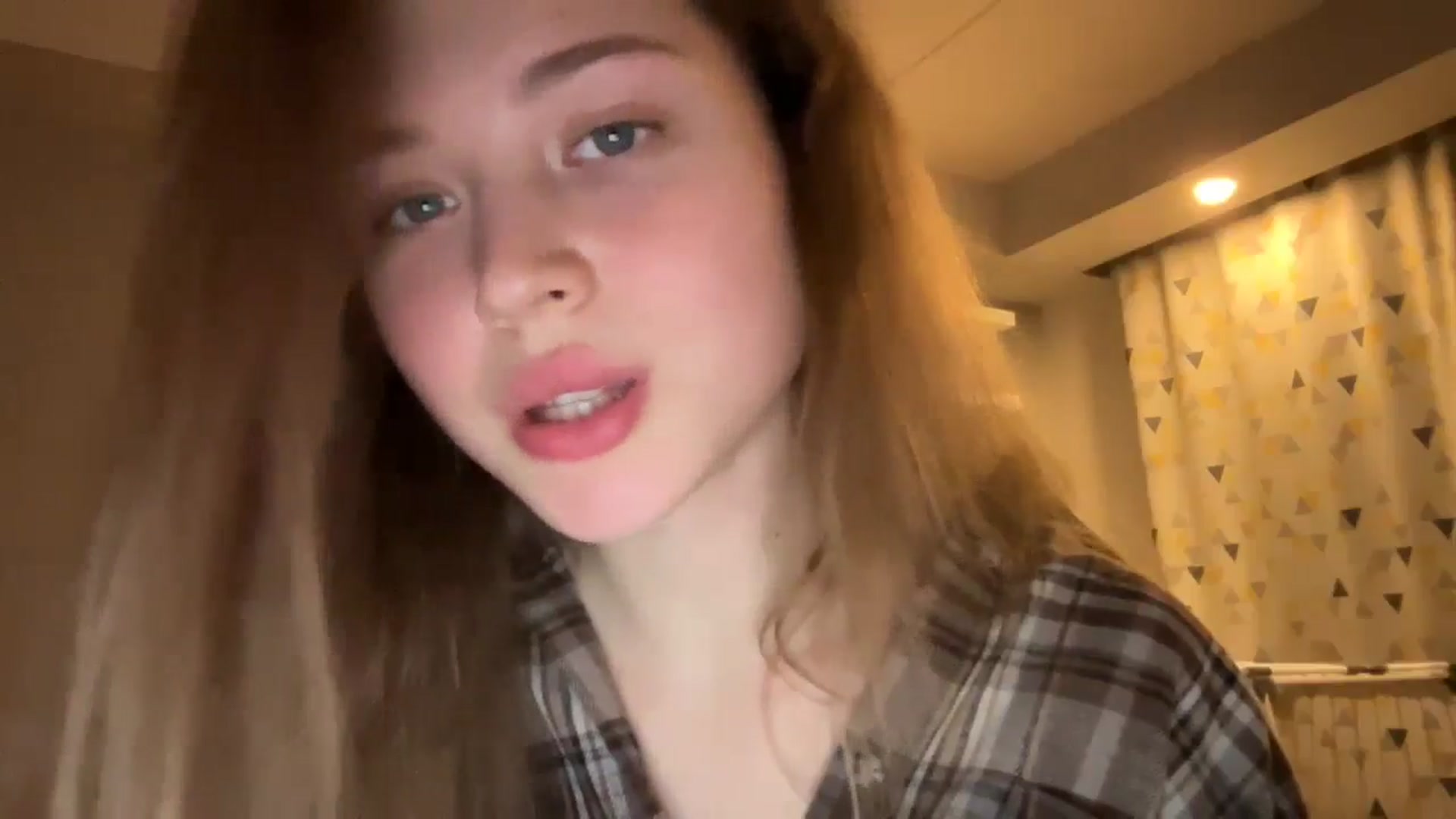 Gallery image thumbnail from Coconut_dream's myfreecams stream on, 11/29/2024, 17:35 image 4 of 20