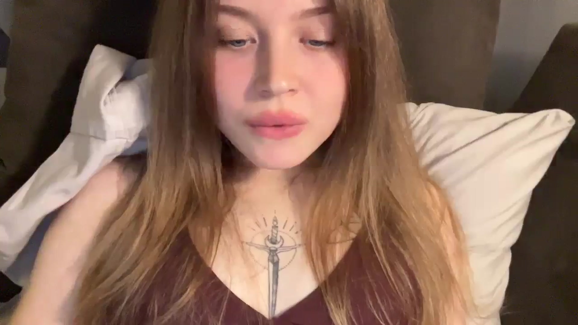 Gallery image thumbnail from Coconut_dream's myfreecams stream on, 12/02/2024, 21:00 image 11 of 20