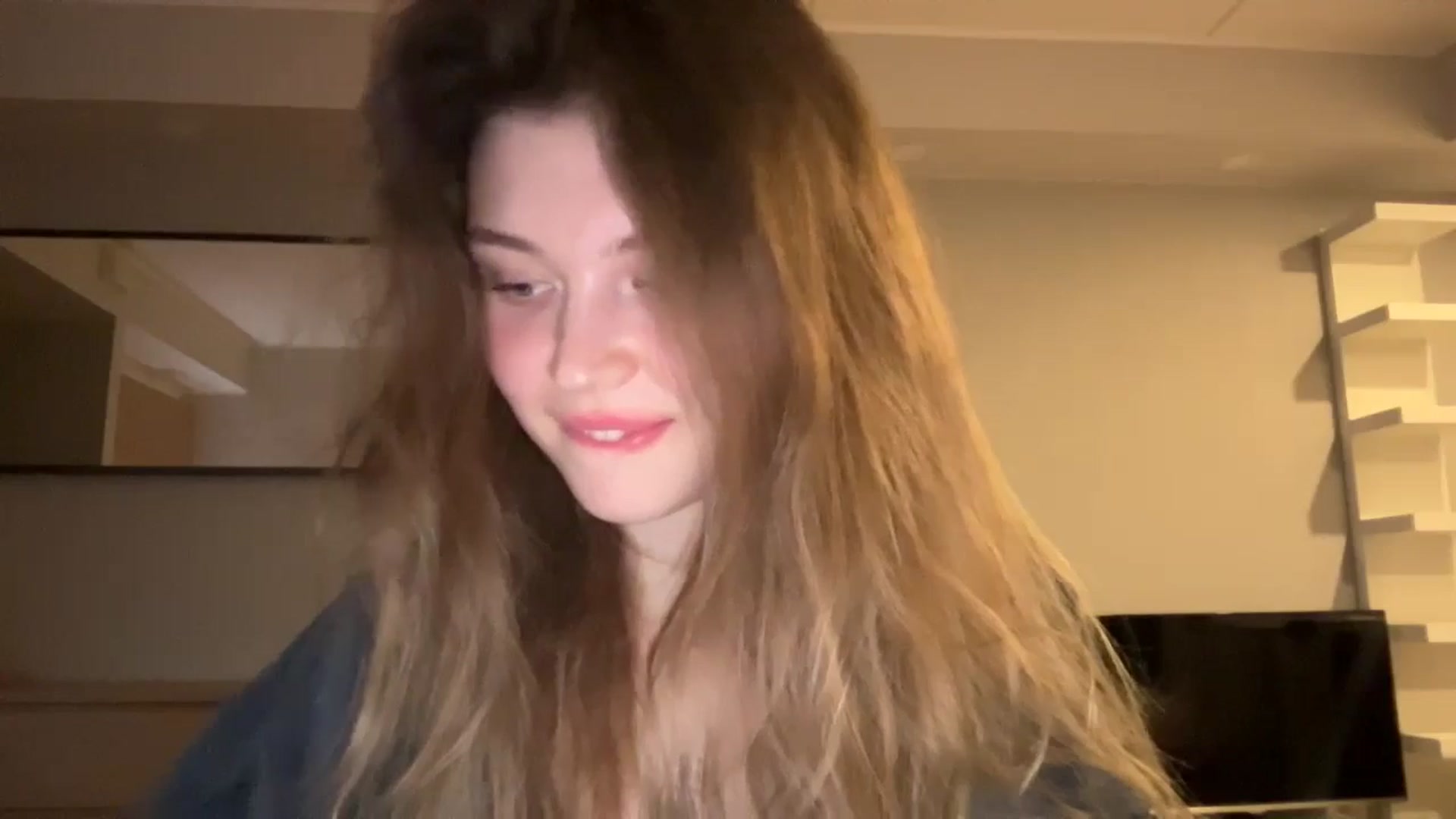 Gallery image thumbnail from Coconut_dream's myfreecams stream on, 12/03/2024, 18:17 image 10 of 20