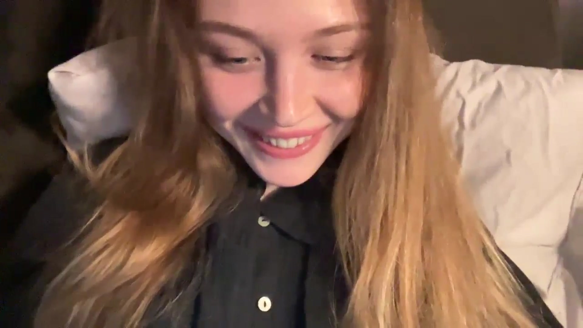 Gallery image thumbnail from Coconut_dream's myfreecams stream on, 12/03/2024, 21:23 image 17 of 20