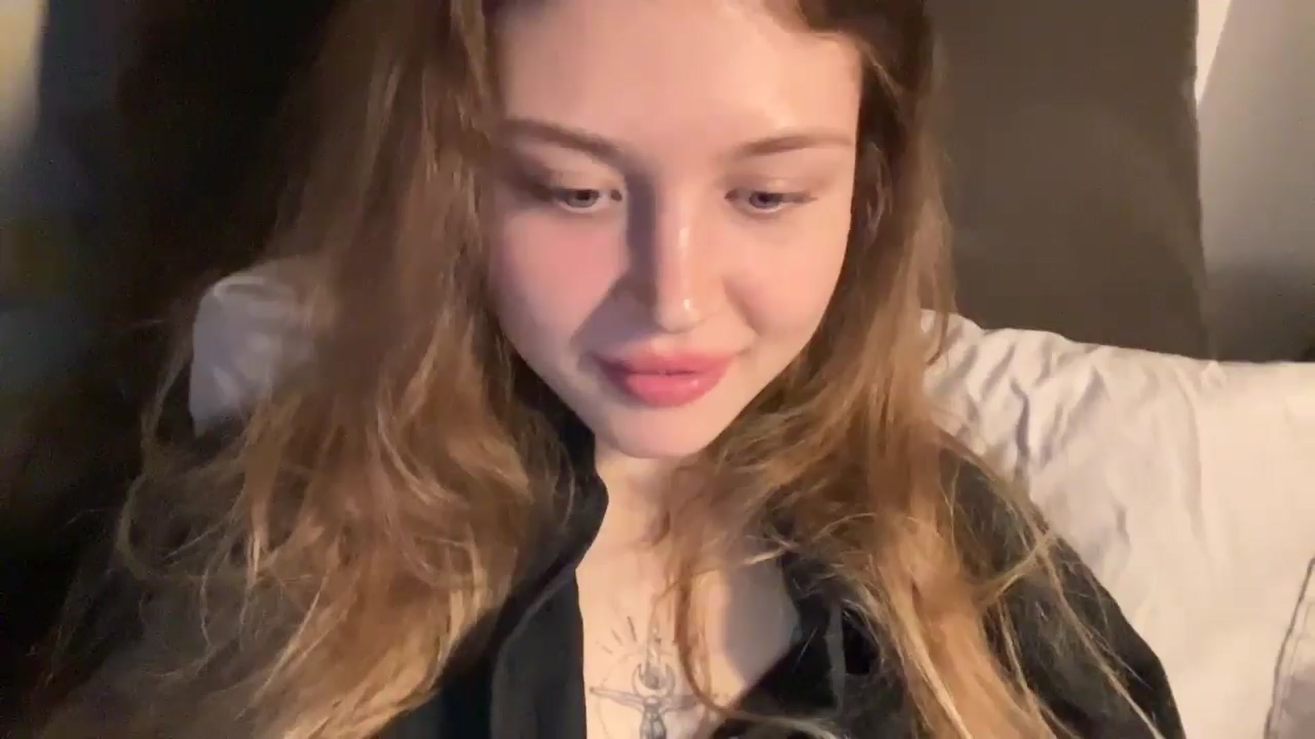 Gallery image thumbnail from Coconut_dream's myfreecams stream on, 12/03/2024, 21:23 image 8 of 20