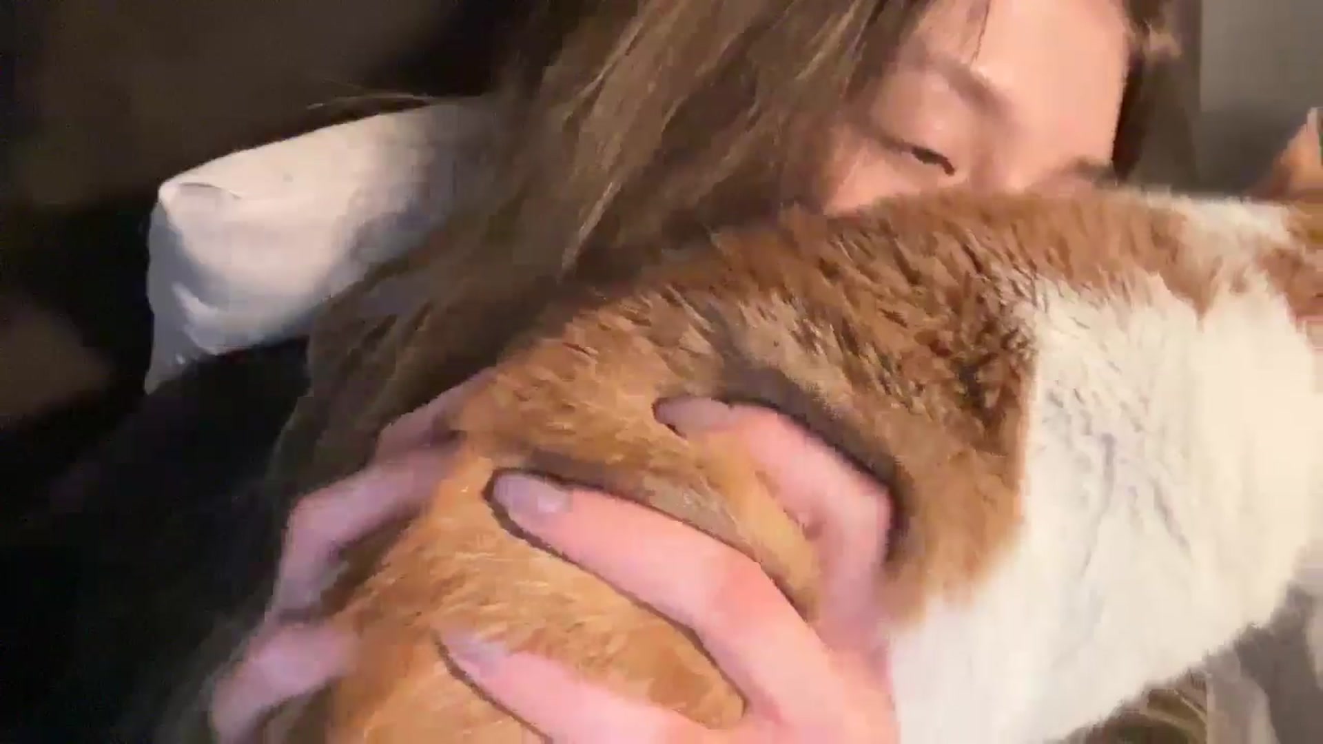 Gallery image thumbnail from Coconut_dream's myfreecams stream on, 12/03/2024, 21:23 image 16 of 20