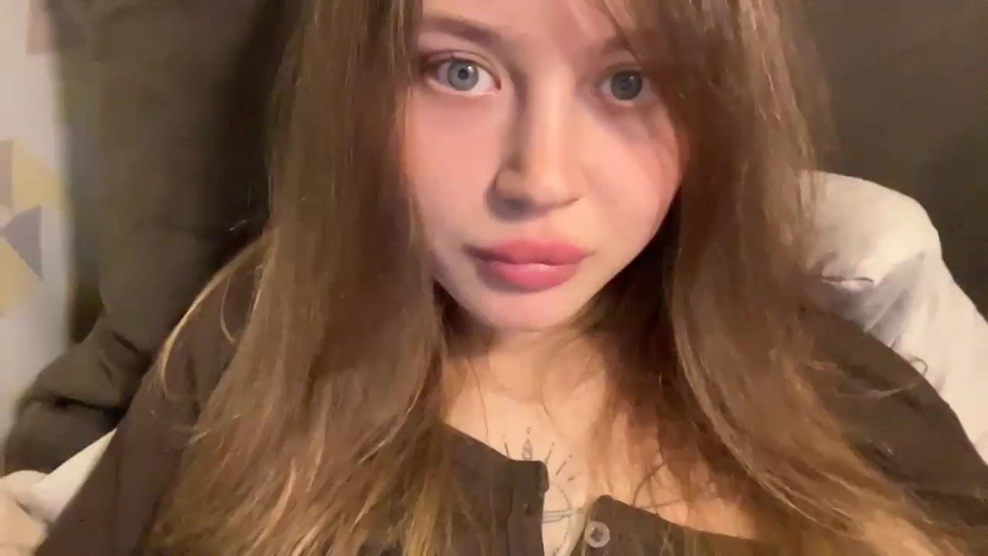 Gallery image thumbnail from Coconut_dream's myfreecams stream on, 12/07/2024, 20:42 image 18 of 20