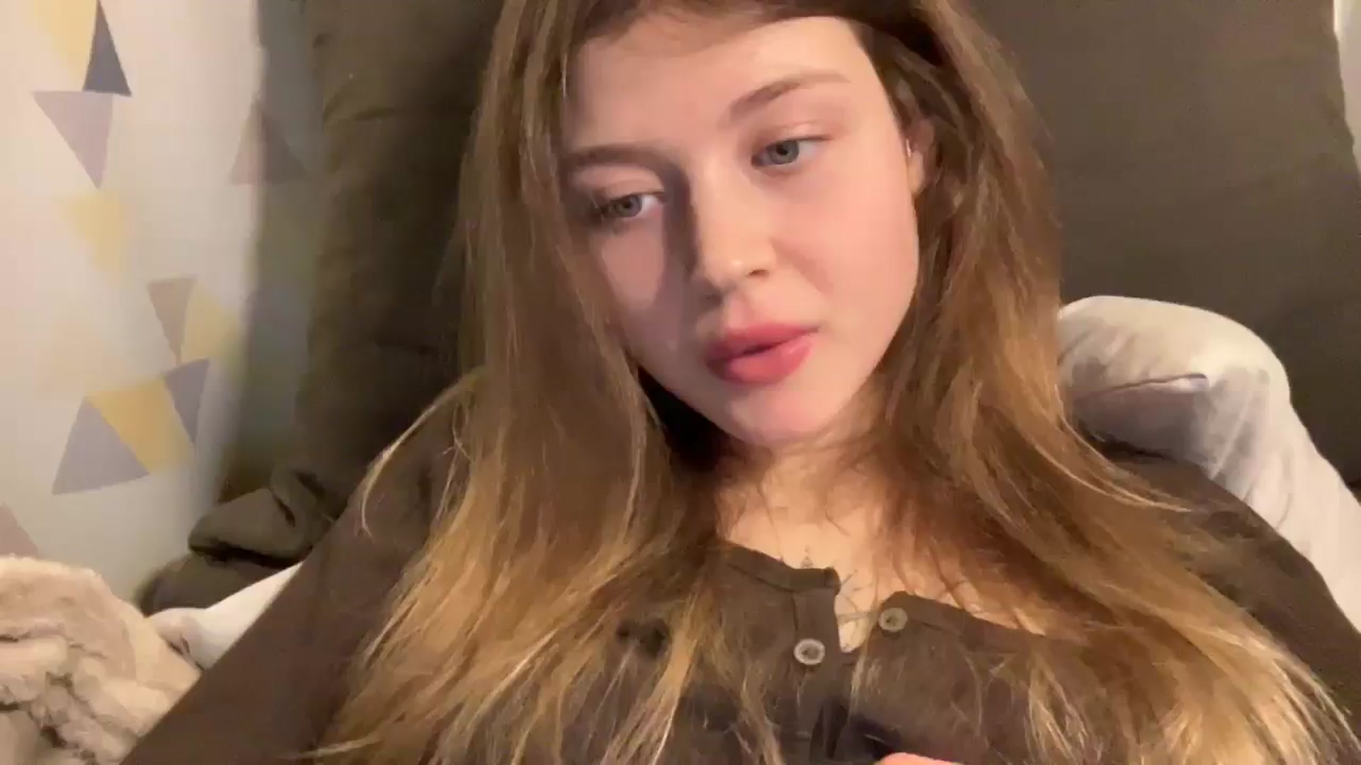 Gallery image thumbnail from Coconut_dream's myfreecams stream on, 12/07/2024, 20:42 image 20 of 20