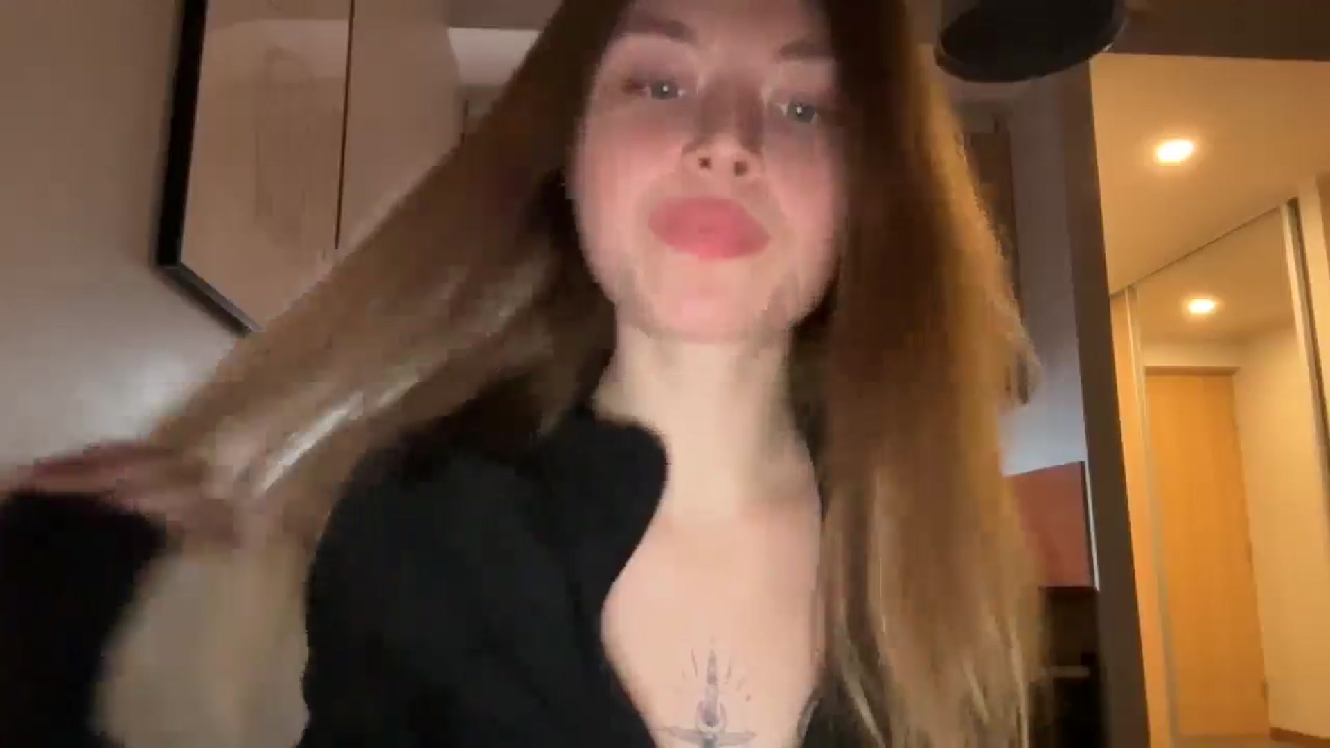Gallery image thumbnail from Coconut_dream's myfreecams stream on, 12/08/2024, 21:33 image 8 of 20