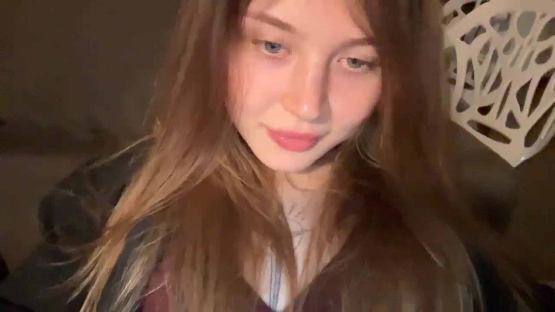 Gallery image thumbnail from Coconut_dream's myfreecams stream on, 12/09/2024, 21:26 image 15 of 20