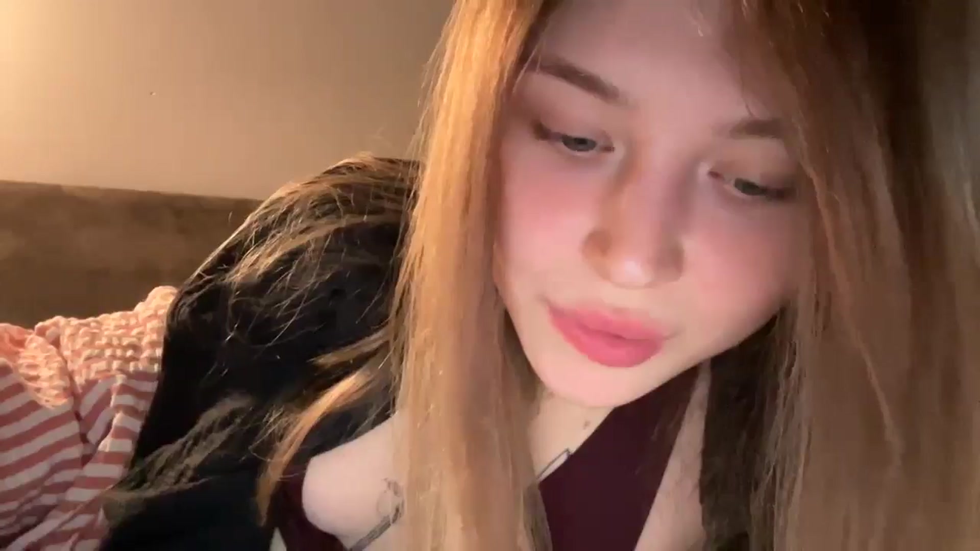 Gallery image thumbnail from Coconut_dream's myfreecams stream on, 12/09/2024, 21:26 image 17 of 20