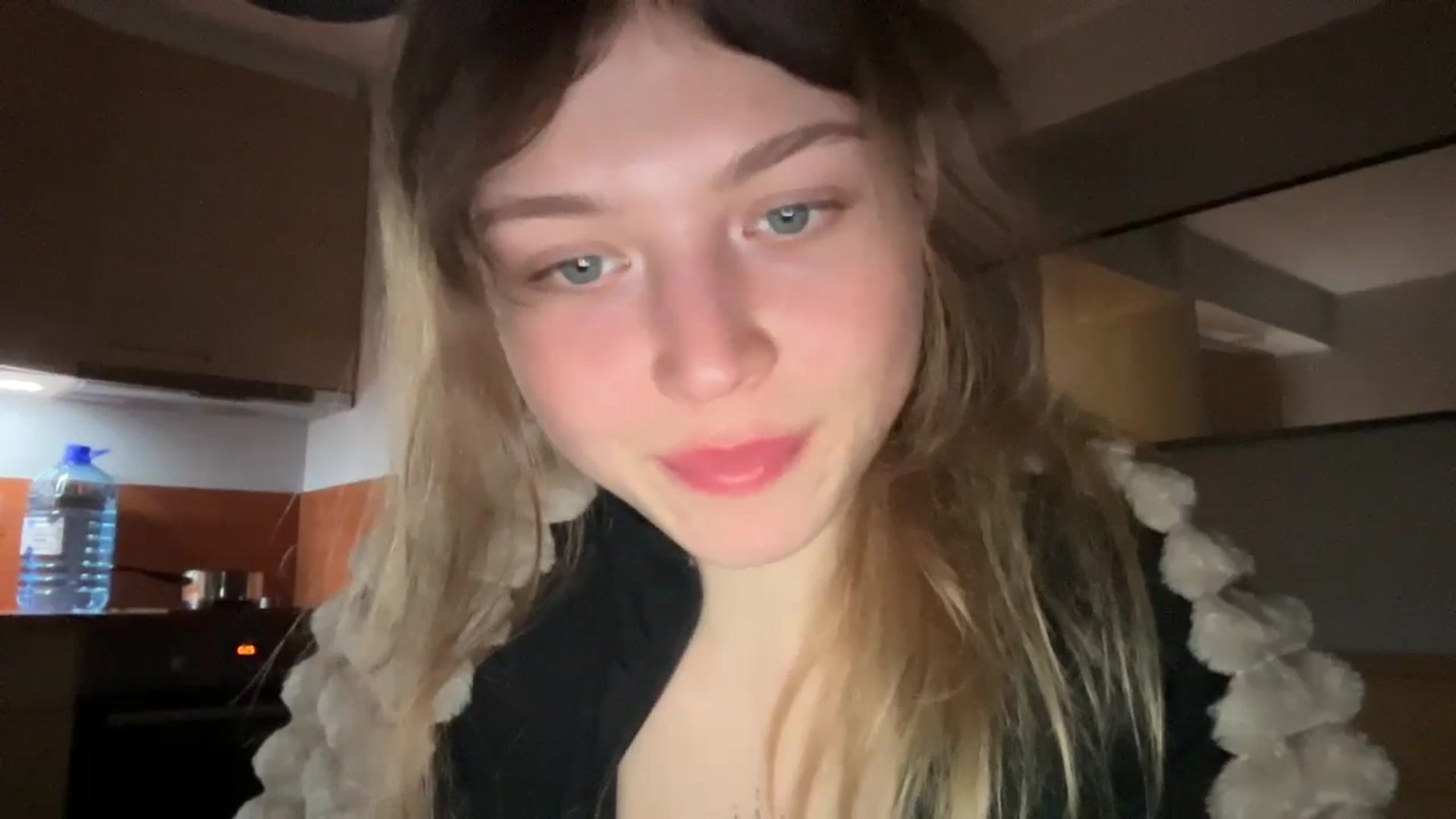 Gallery image thumbnail from Coconut_dream's myfreecams stream on, 12/10/2024, 20:38 image 2 of 20