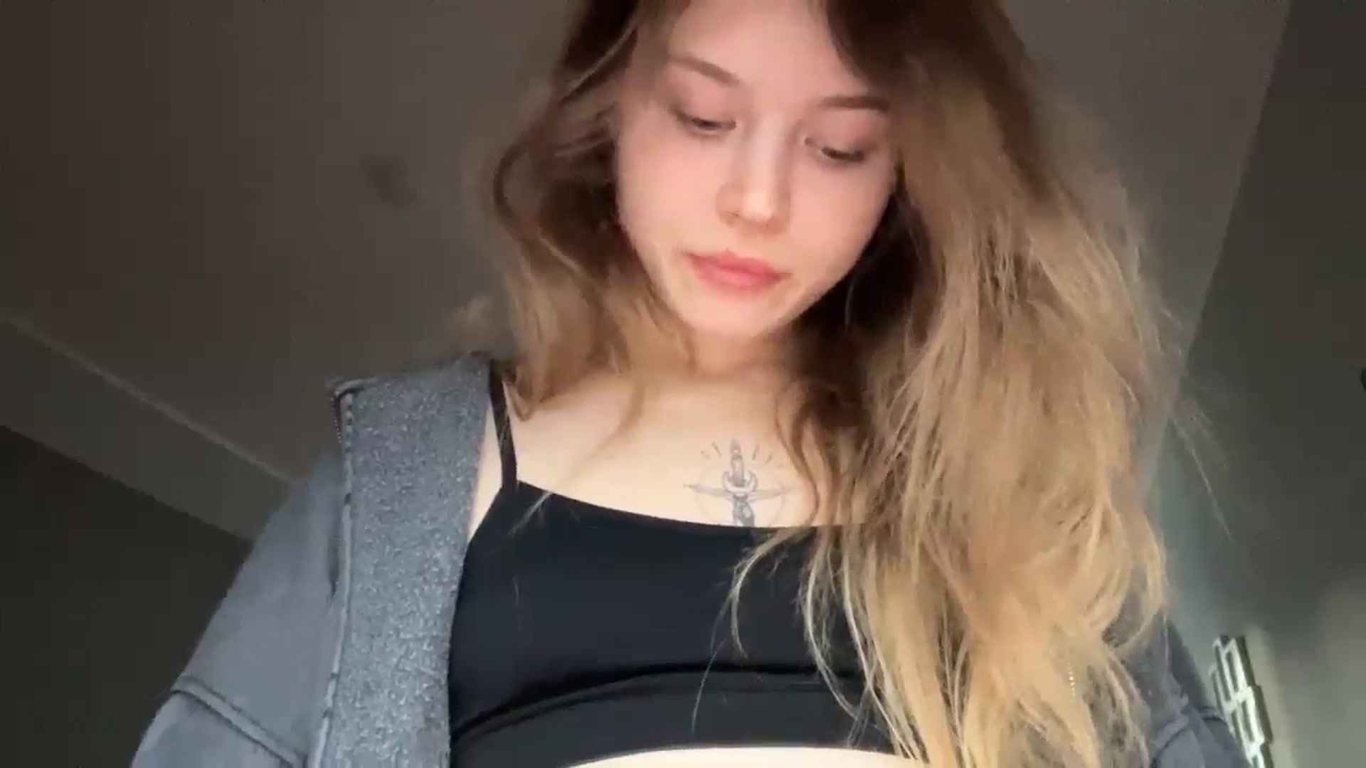 Gallery image thumbnail from Coconut_dream's myfreecams stream on, 12/11/2024, 09:30 image 17 of 20
