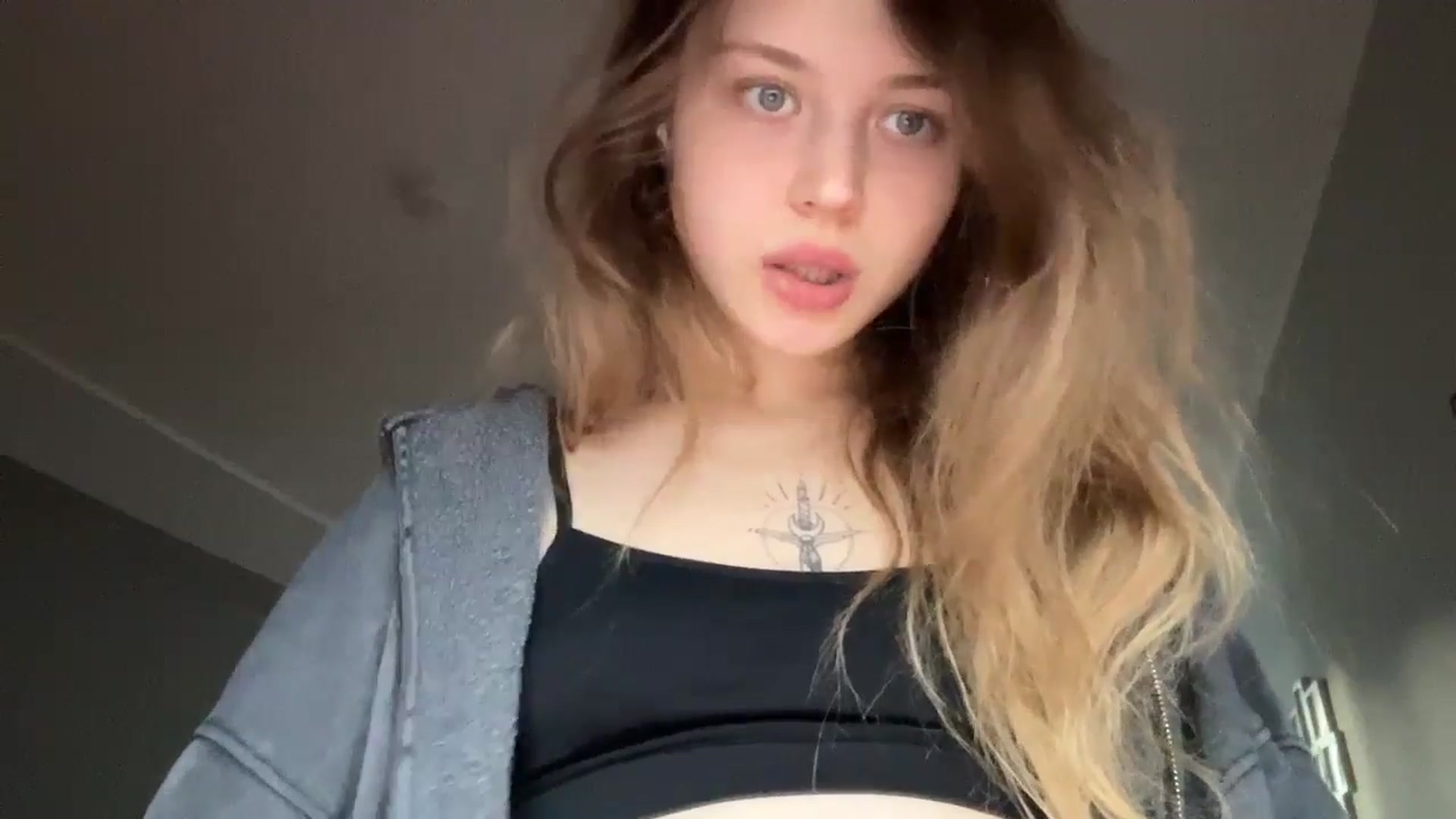 Gallery image thumbnail from Coconut_dream's myfreecams stream on, 12/11/2024, 09:30 image 15 of 20