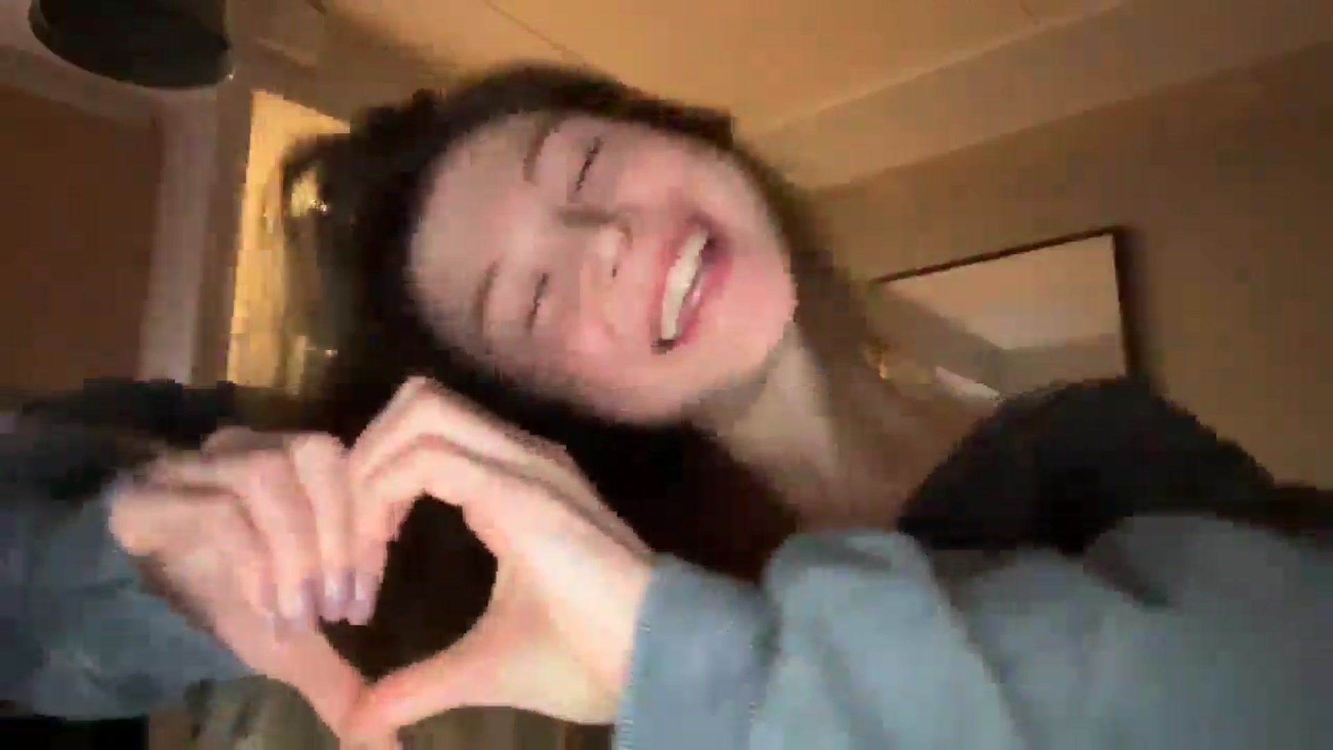 Gallery image thumbnail from Coconut_dream's myfreecams stream on, 12/11/2024, 19:45 image 11 of 20