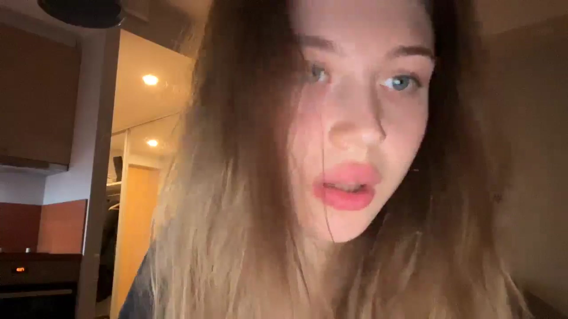 Gallery image thumbnail from Coconut_dream's myfreecams stream on, 12/11/2024, 20:41 image 5 of 20