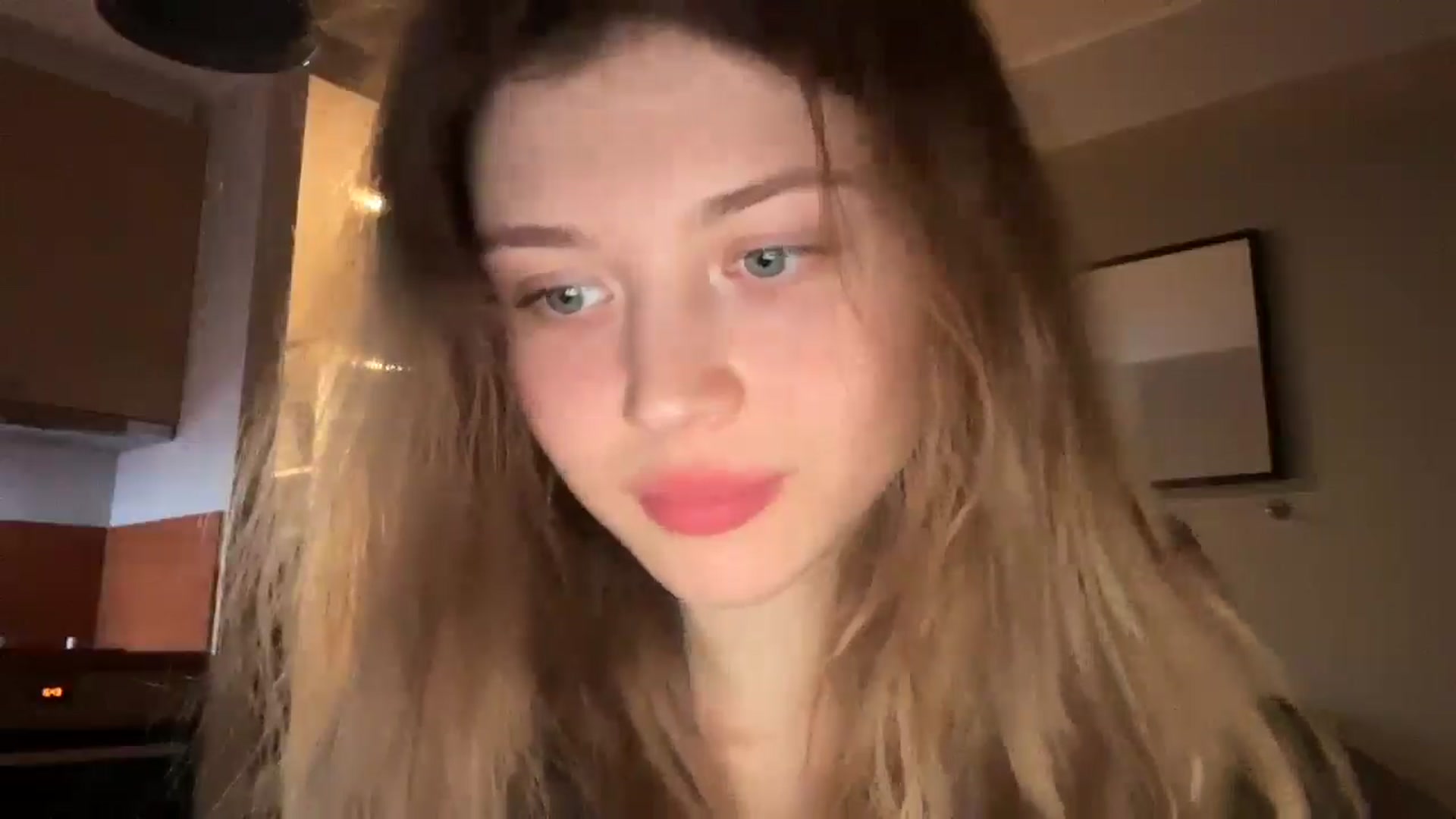 Gallery image thumbnail from Coconut_dream's myfreecams stream on, 12/11/2024, 20:41 image 9 of 20