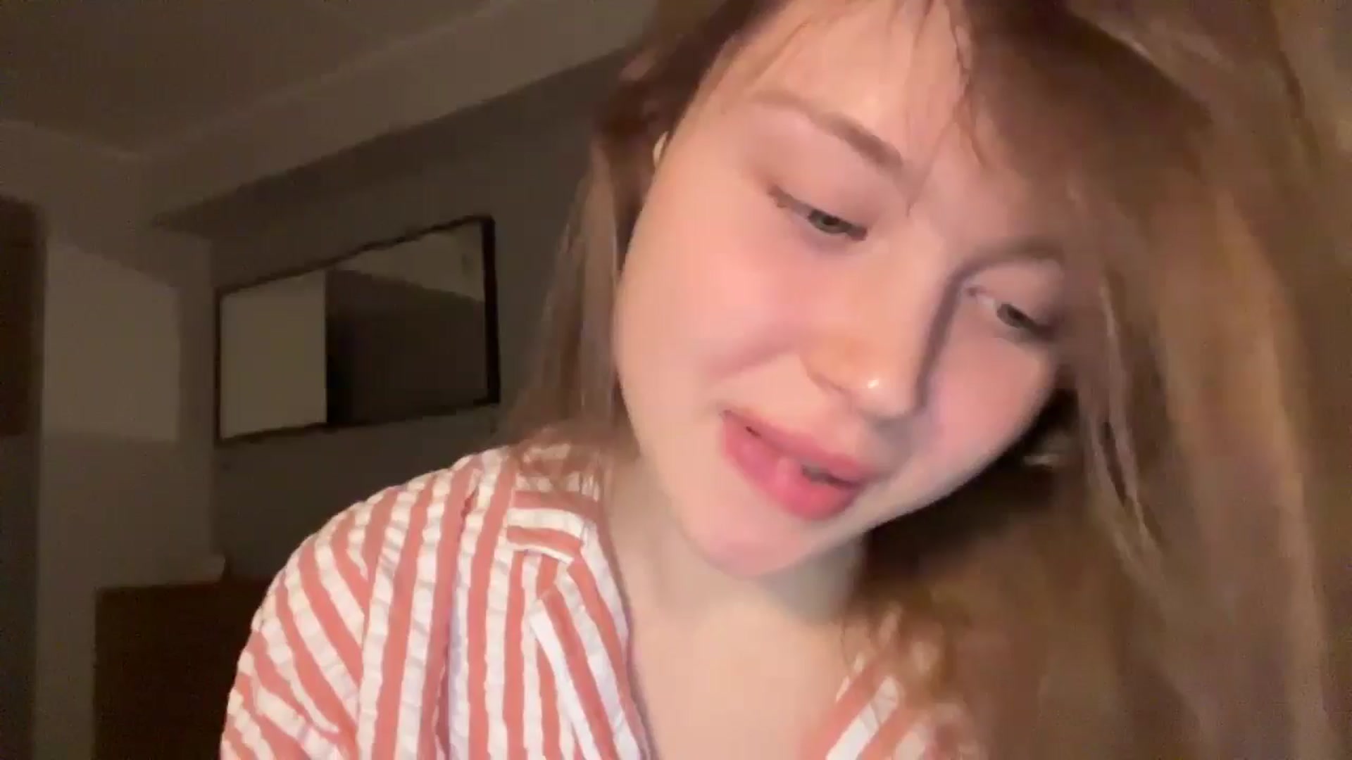 Gallery image thumbnail from Coconut_dream's myfreecams stream on, 12/13/2024, 20:16 image 18 of 20