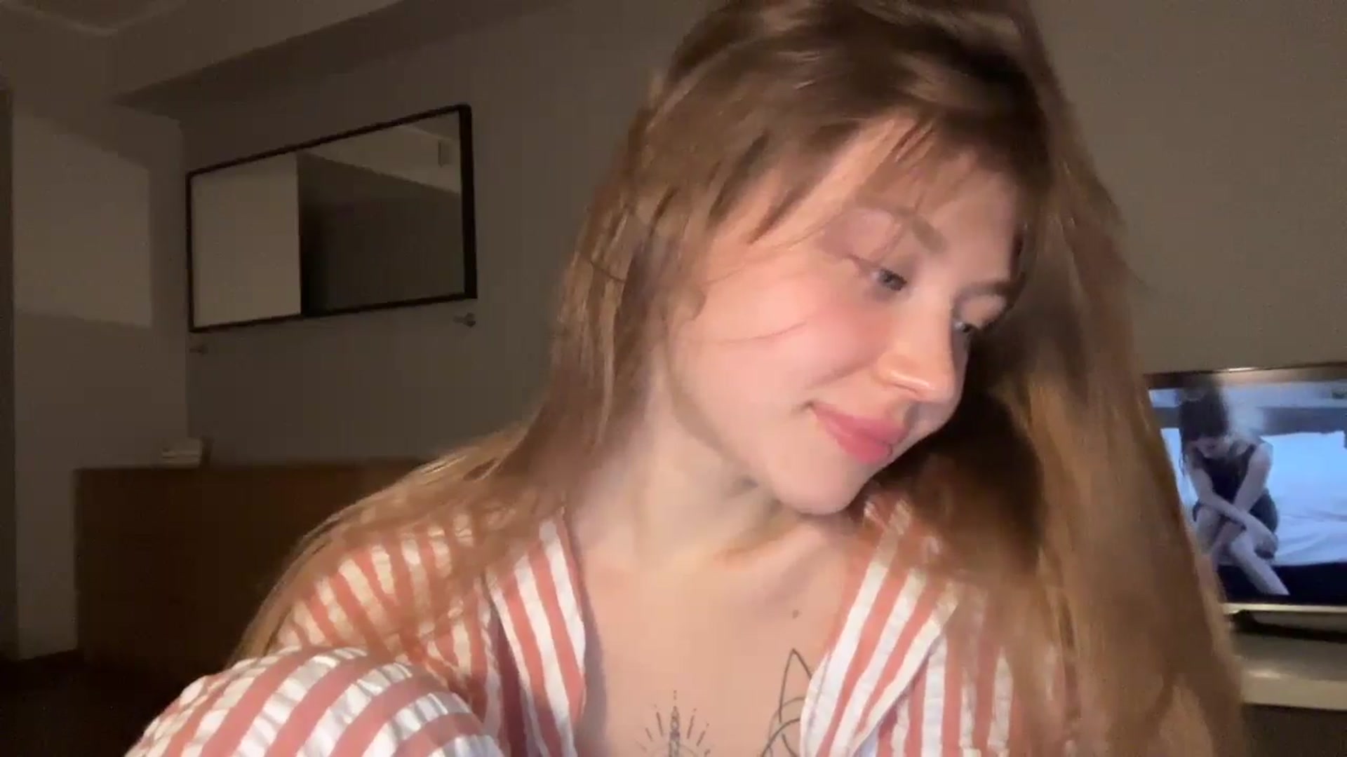 Gallery image thumbnail from Coconut_dream's myfreecams stream on, 12/13/2024, 21:54 image 8 of 20