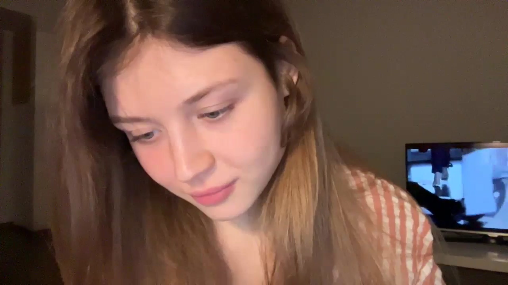 Gallery image thumbnail from Coconut_dream's myfreecams stream on, 12/13/2024, 21:54 image 14 of 20