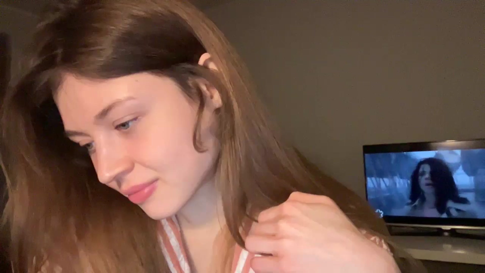 Gallery image thumbnail from Coconut_dream's myfreecams stream on, 12/13/2024, 21:54 image 12 of 20