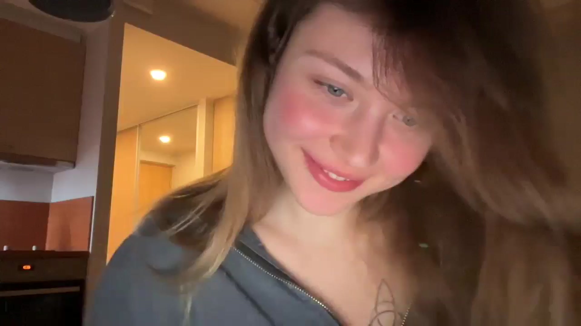 Gallery image thumbnail from Coconut_dream's myfreecams stream on, 12/14/2024, 22:18 image 9 of 20
