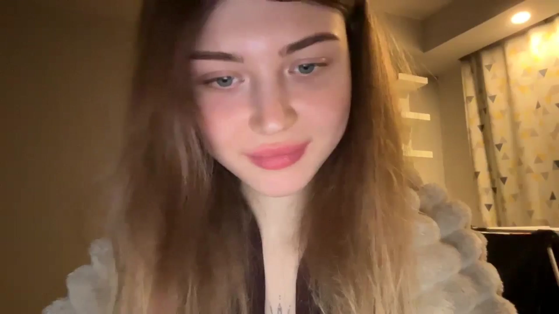 Gallery image thumbnail from Coconut_dream's myfreecams stream on, 12/16/2024, 19:13 image 4 of 20