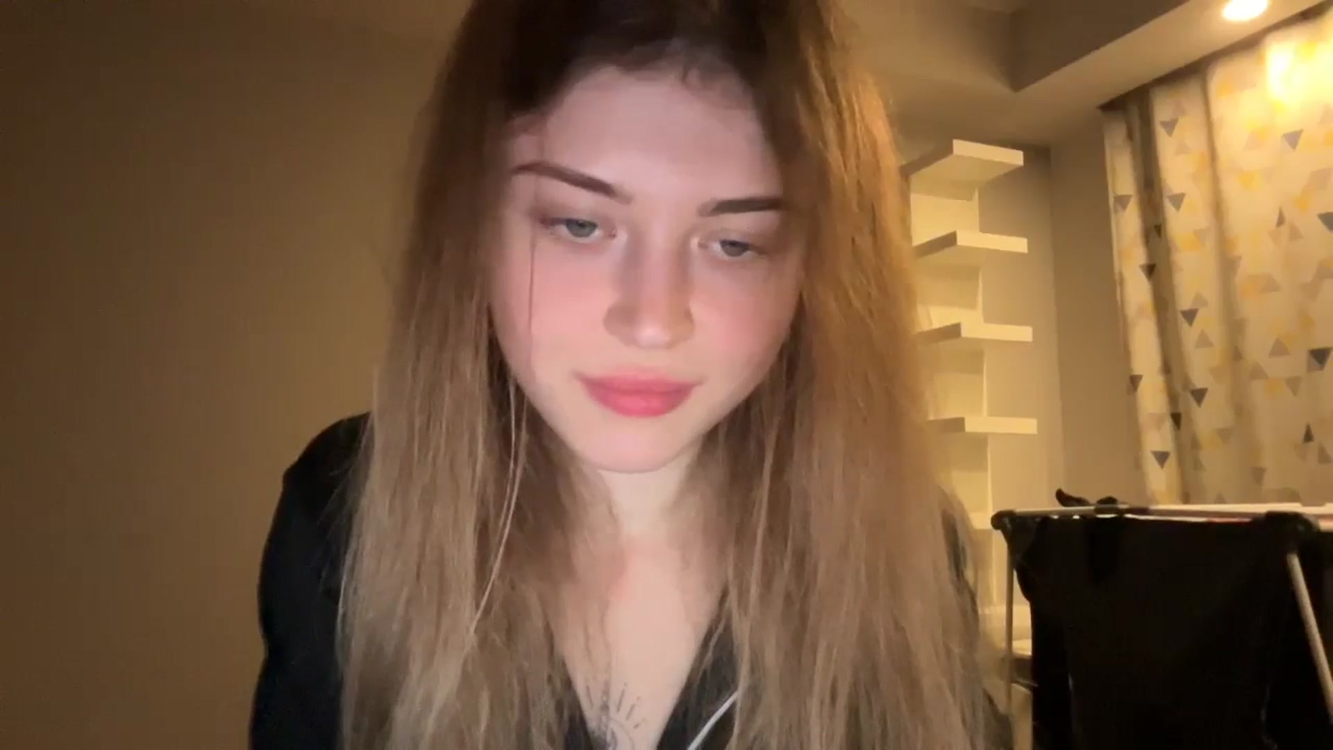 Gallery image thumbnail from Coconut_dream's myfreecams stream on, 12/16/2024, 22:25 image 18 of 20