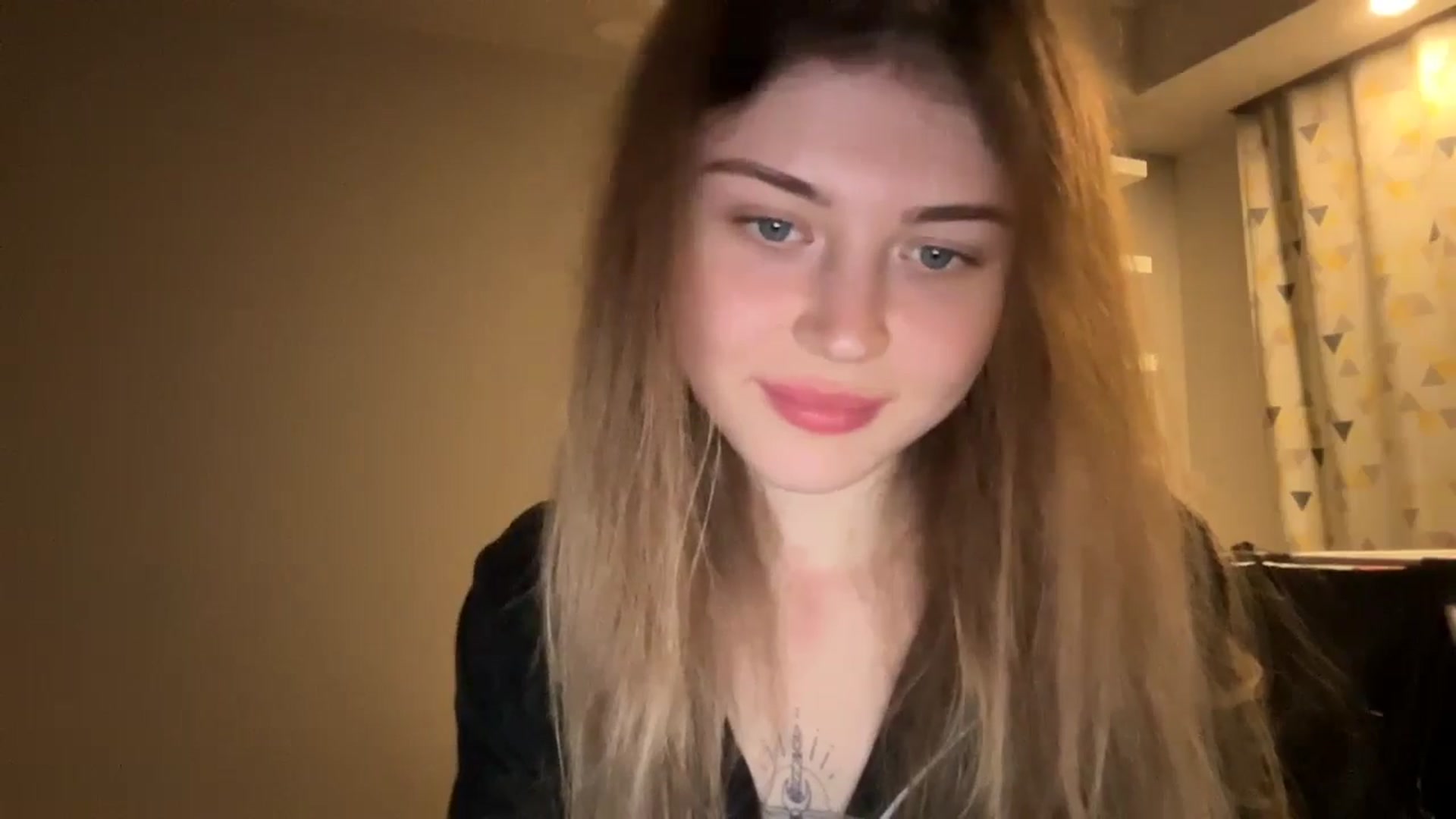 Gallery image thumbnail from Coconut_dream's myfreecams stream on, 12/16/2024, 22:25 image 15 of 20