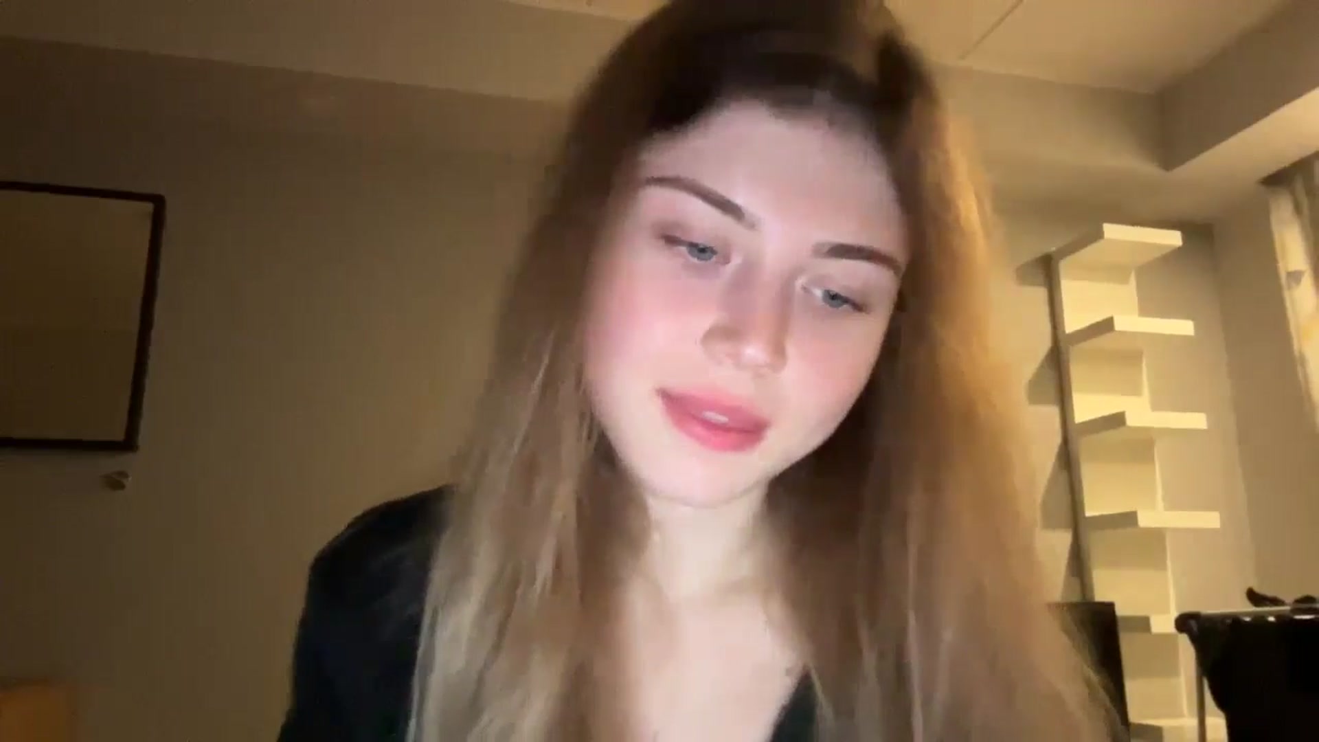Gallery image thumbnail from Coconut_dream's myfreecams stream on, 12/16/2024, 22:25 image 9 of 20