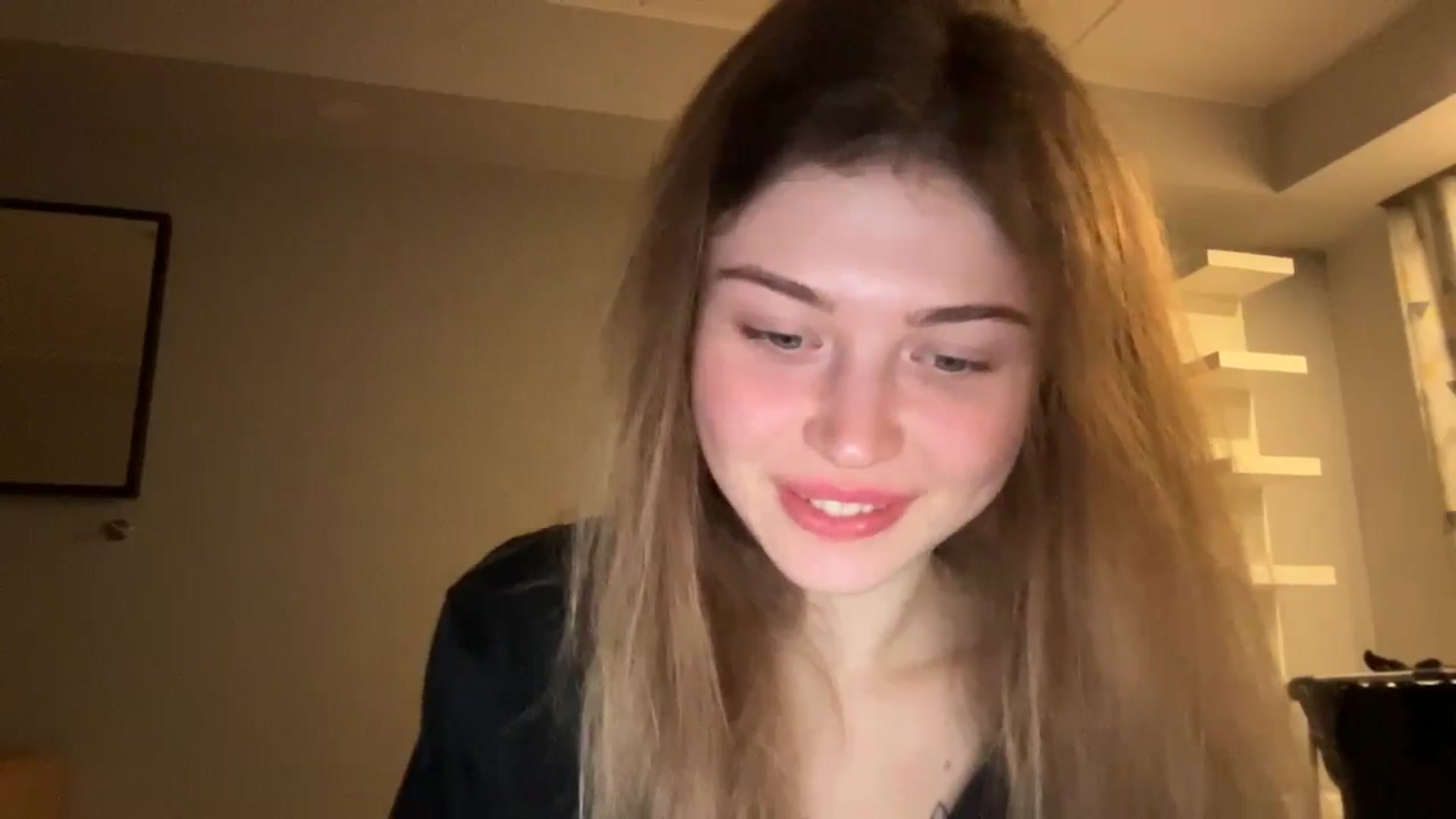 Gallery image thumbnail from Coconut_dream's myfreecams stream on, 12/16/2024, 22:25 image 7 of 20