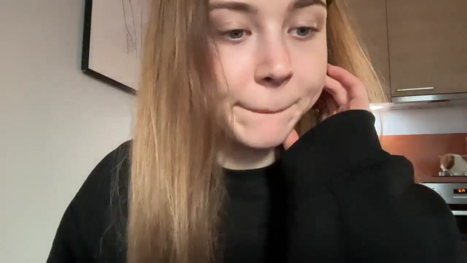Gallery image thumbnail from Coconut_dream's myfreecams stream on, 12/18/2024, 11:24 image 2 of 20