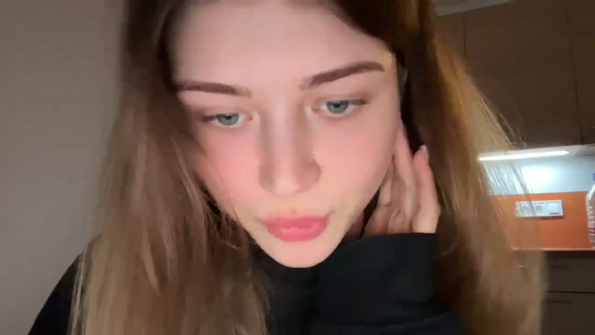 Gallery image thumbnail from Coconut_dream's myfreecams stream on, 12/18/2024, 13:08 image 13 of 20