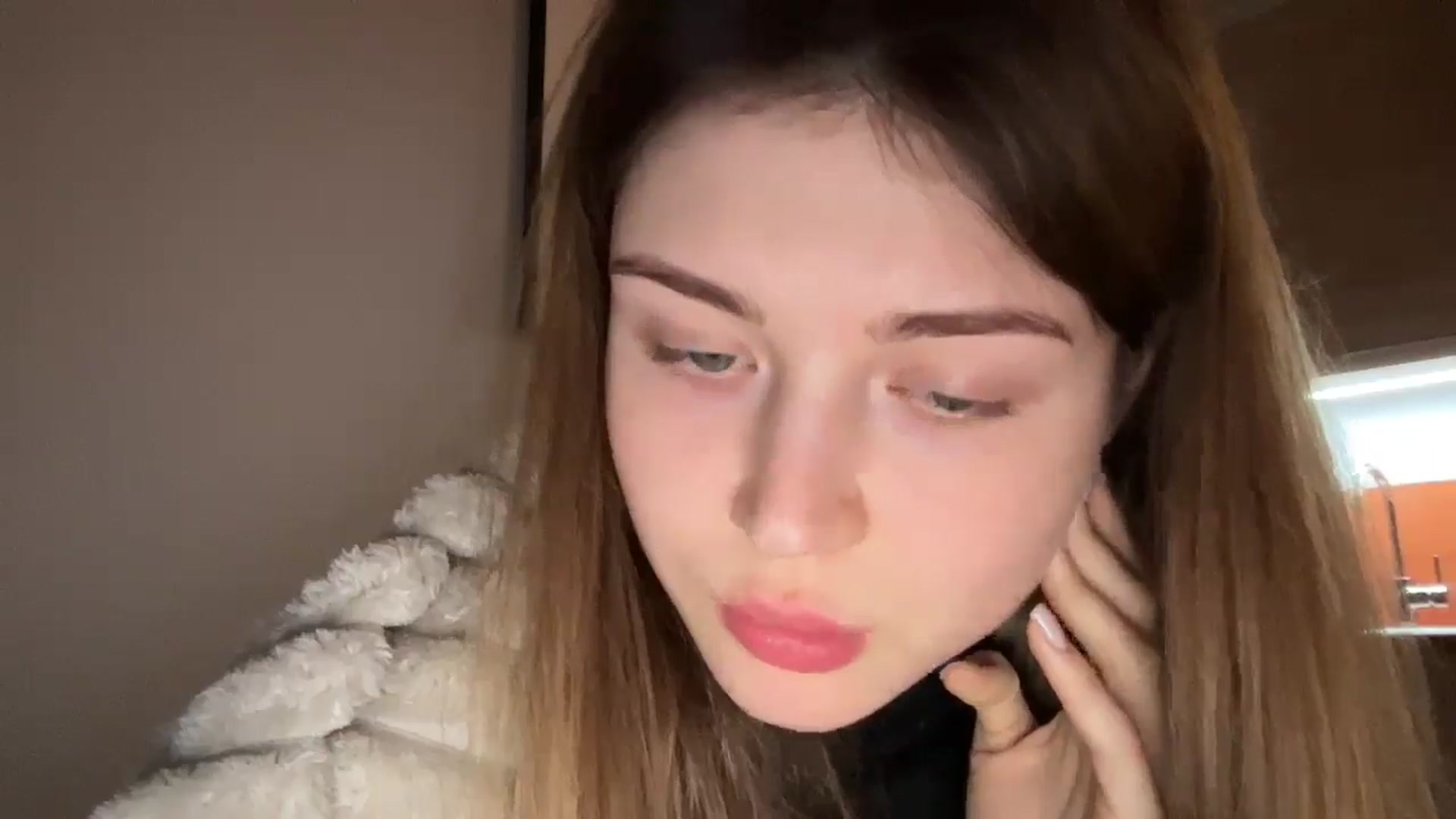 Gallery image thumbnail from Coconut_dream's myfreecams stream on, 12/18/2024, 14:32 image 18 of 20