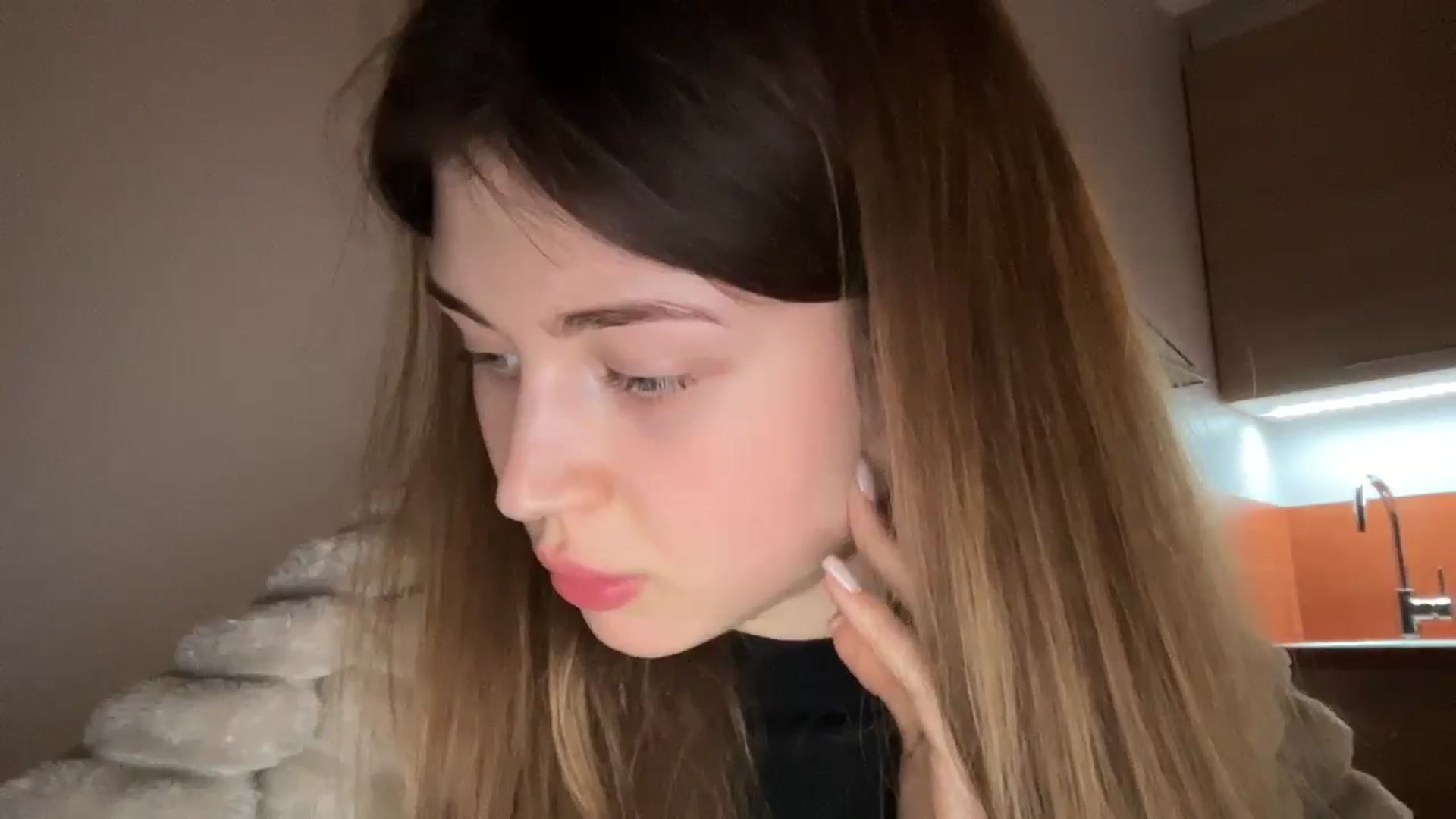 Gallery image thumbnail from Coconut_dream's myfreecams stream on, 12/18/2024, 14:32 image 17 of 20