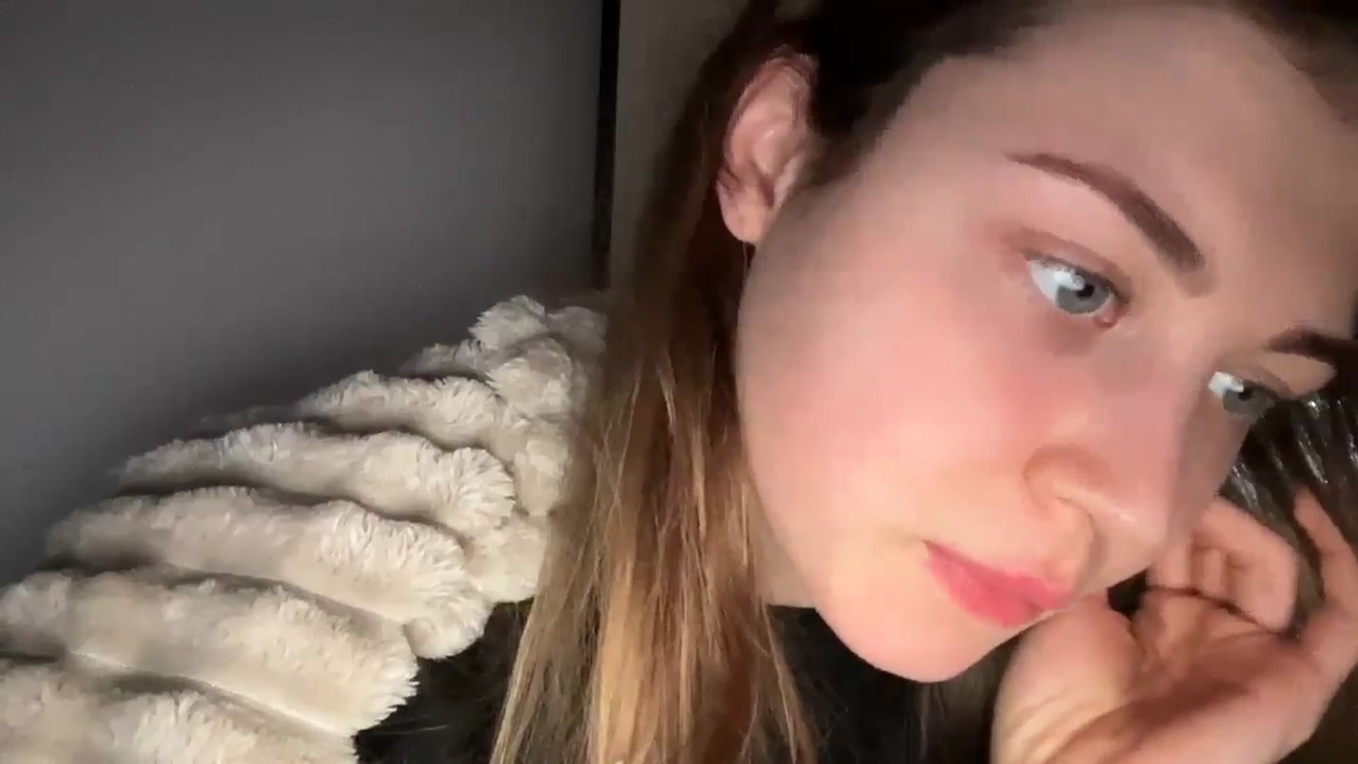 Gallery image thumbnail from Coconut_dream's myfreecams stream on, 12/18/2024, 17:37 image 8 of 20