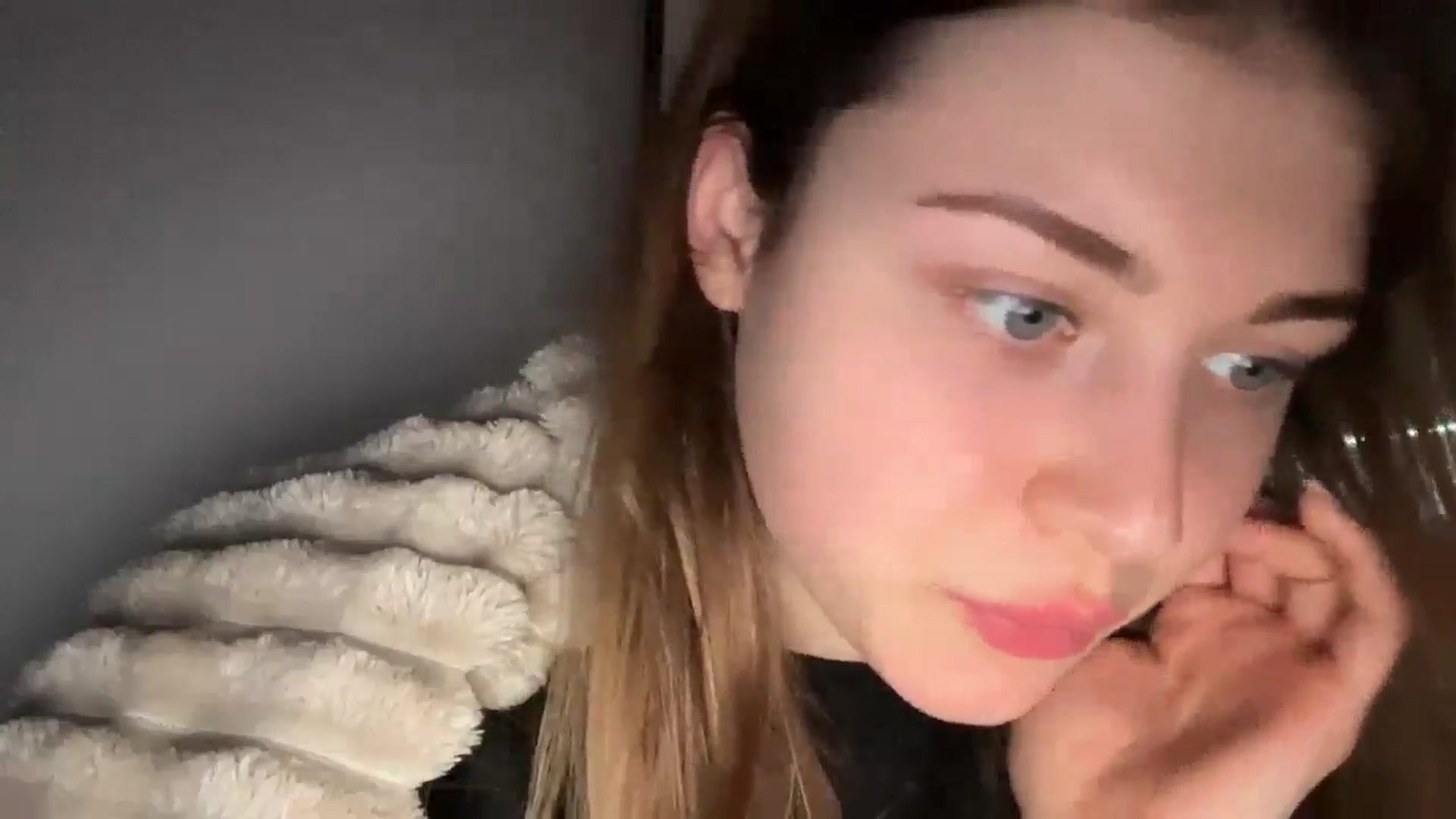 Gallery image thumbnail from Coconut_dream's myfreecams stream on, 12/18/2024, 17:37 image 10 of 20