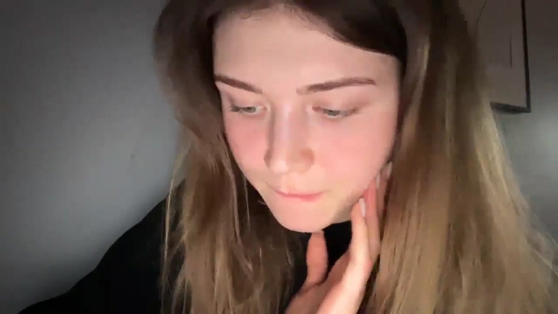 Gallery image thumbnail from Coconut_dream's myfreecams stream on, 12/18/2024, 18:18 image 11 of 20