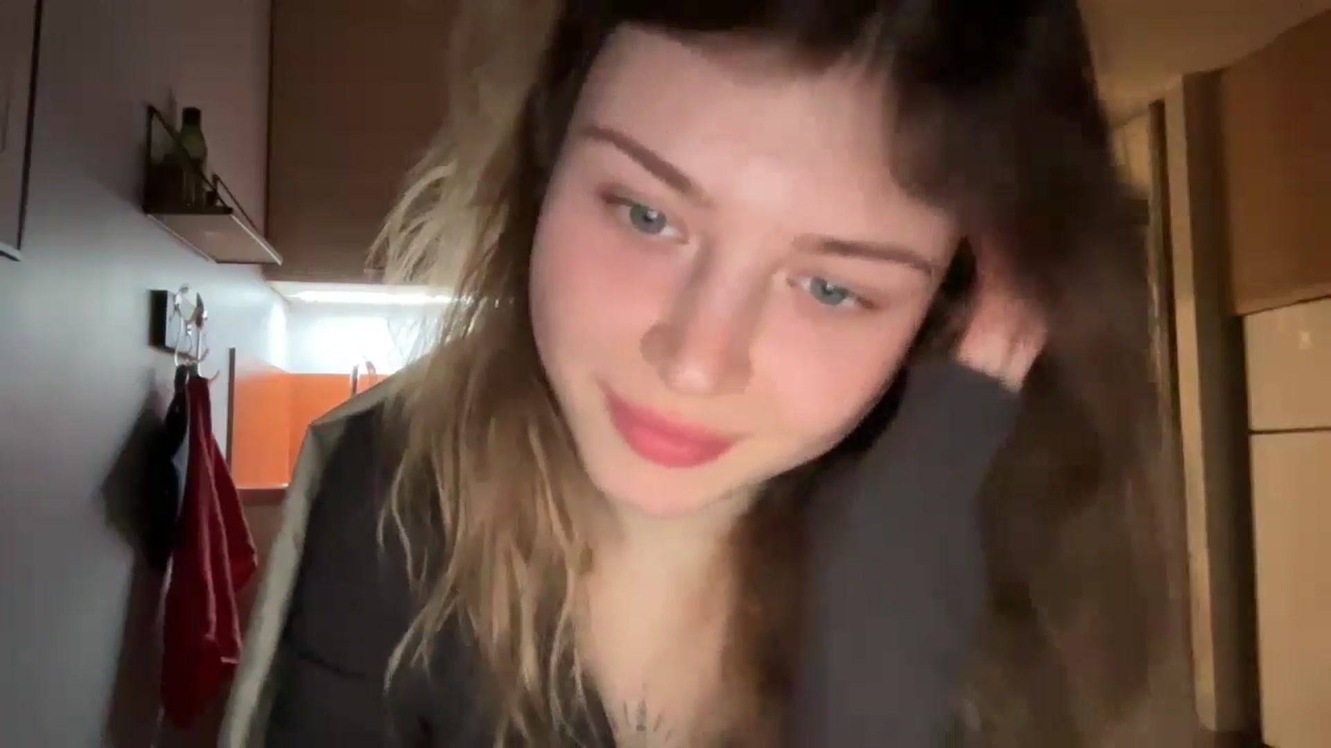 Gallery image thumbnail from Coconut_dream's myfreecams stream on, 12/26/2024, 20:16 image 15 of 20