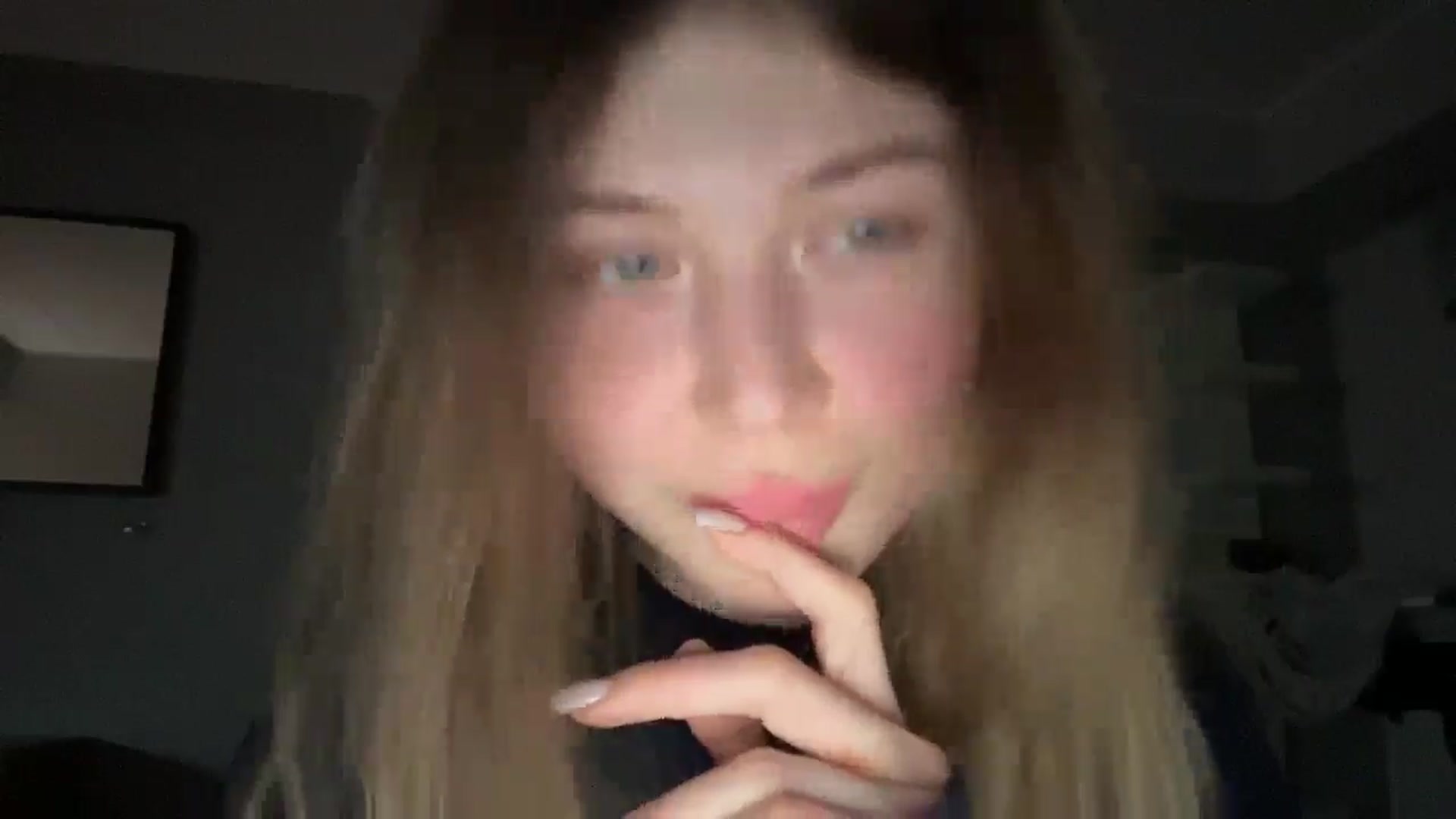 Gallery image thumbnail from Coconut_dream's myfreecams stream on, 12/28/2024, 19:05 image 18 of 20
