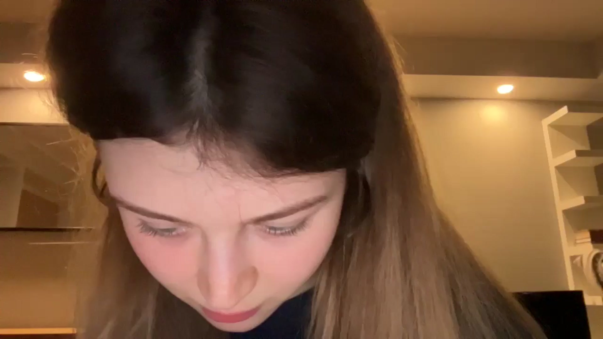 Gallery image thumbnail from Coconut_dream's myfreecams stream on, 12/28/2024, 20:34 image 17 of 20