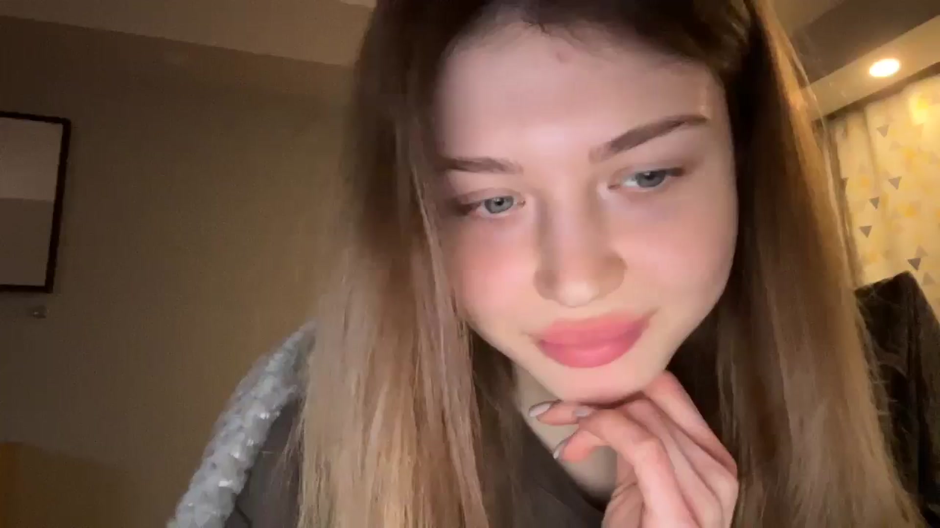 Gallery image thumbnail from Coconut_dream's myfreecams stream on, 01/02/2025, 20:01 image 17 of 20