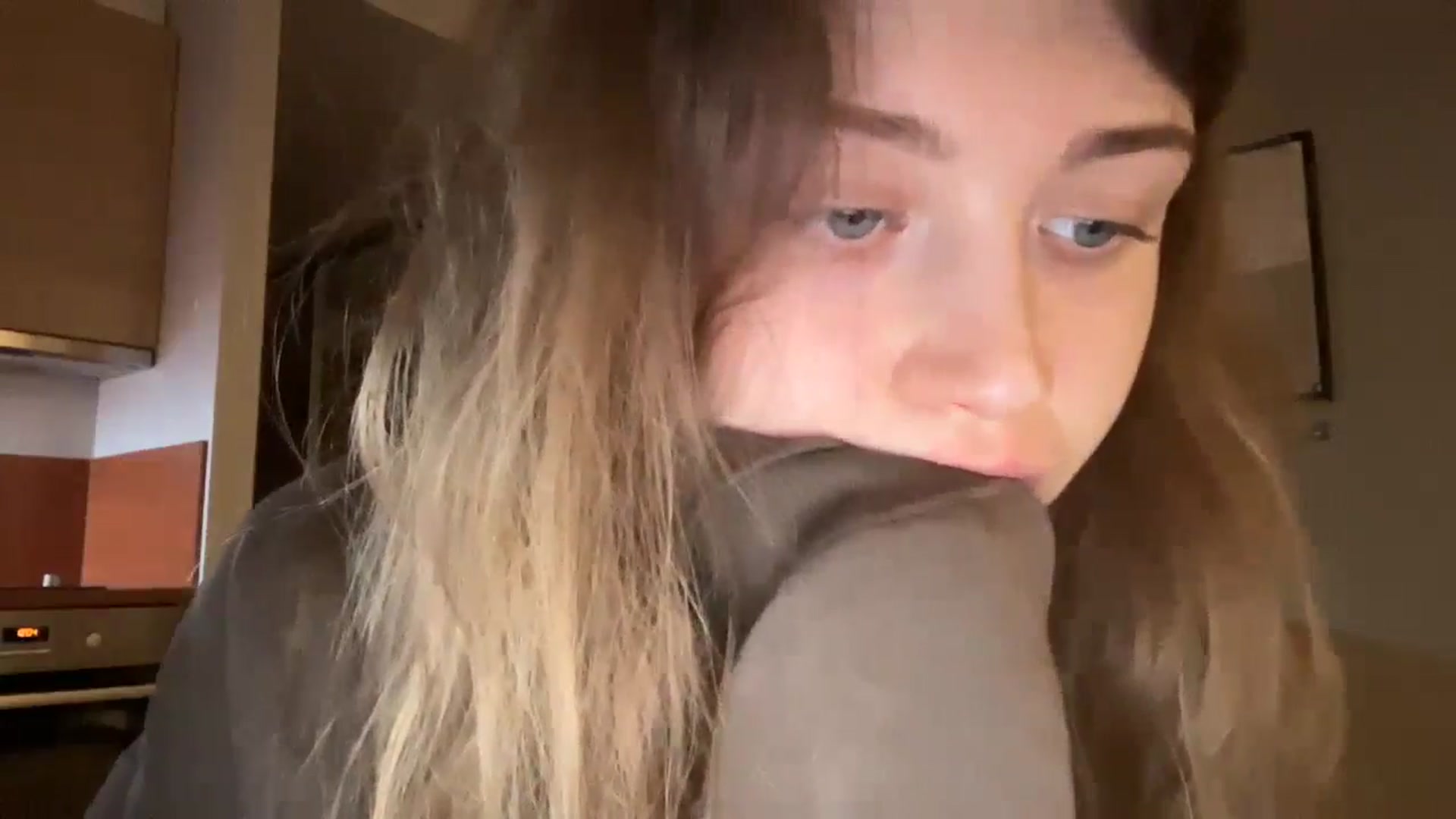 Gallery image thumbnail from Coconut_dream's myfreecams stream on, 01/03/2025, 16:58 image 8 of 20