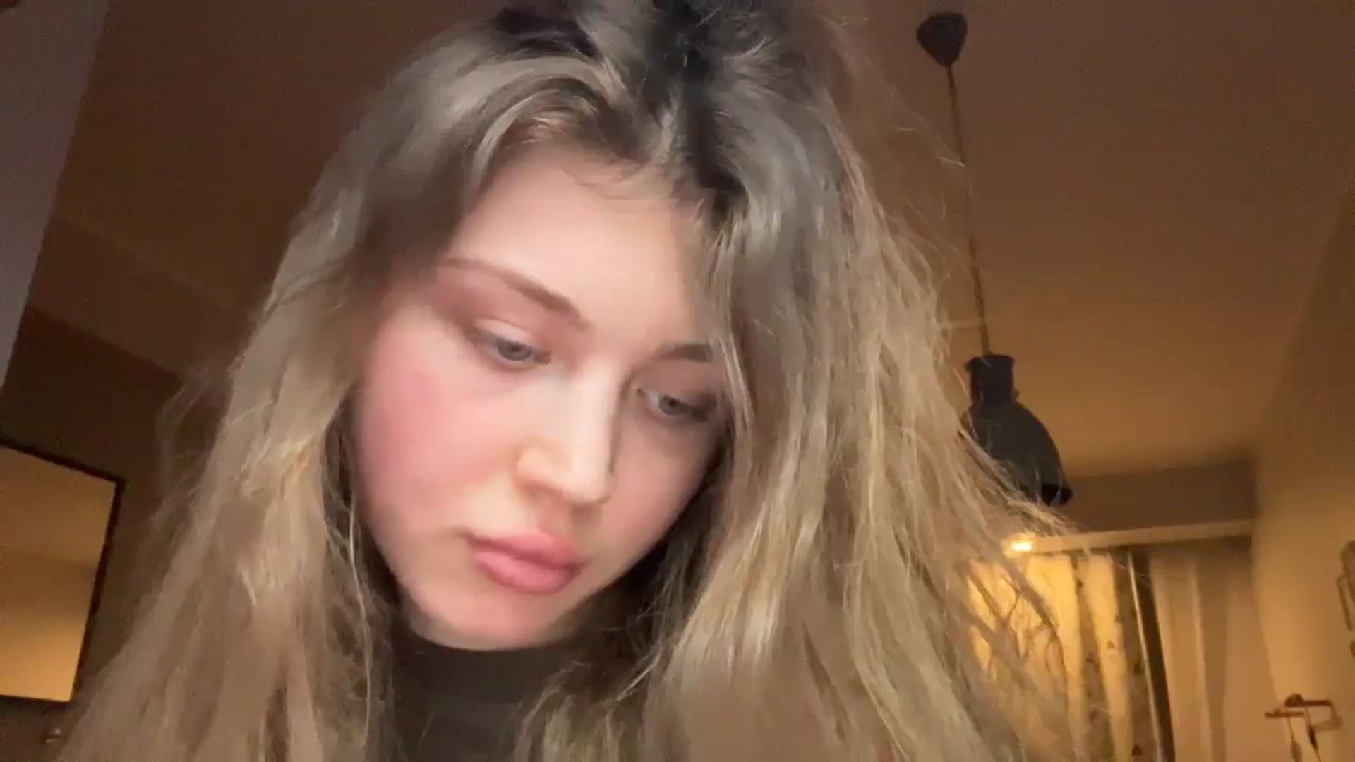 Gallery image thumbnail from Coconut_dream's myfreecams stream on, 01/03/2025, 17:59 image 9 of 20