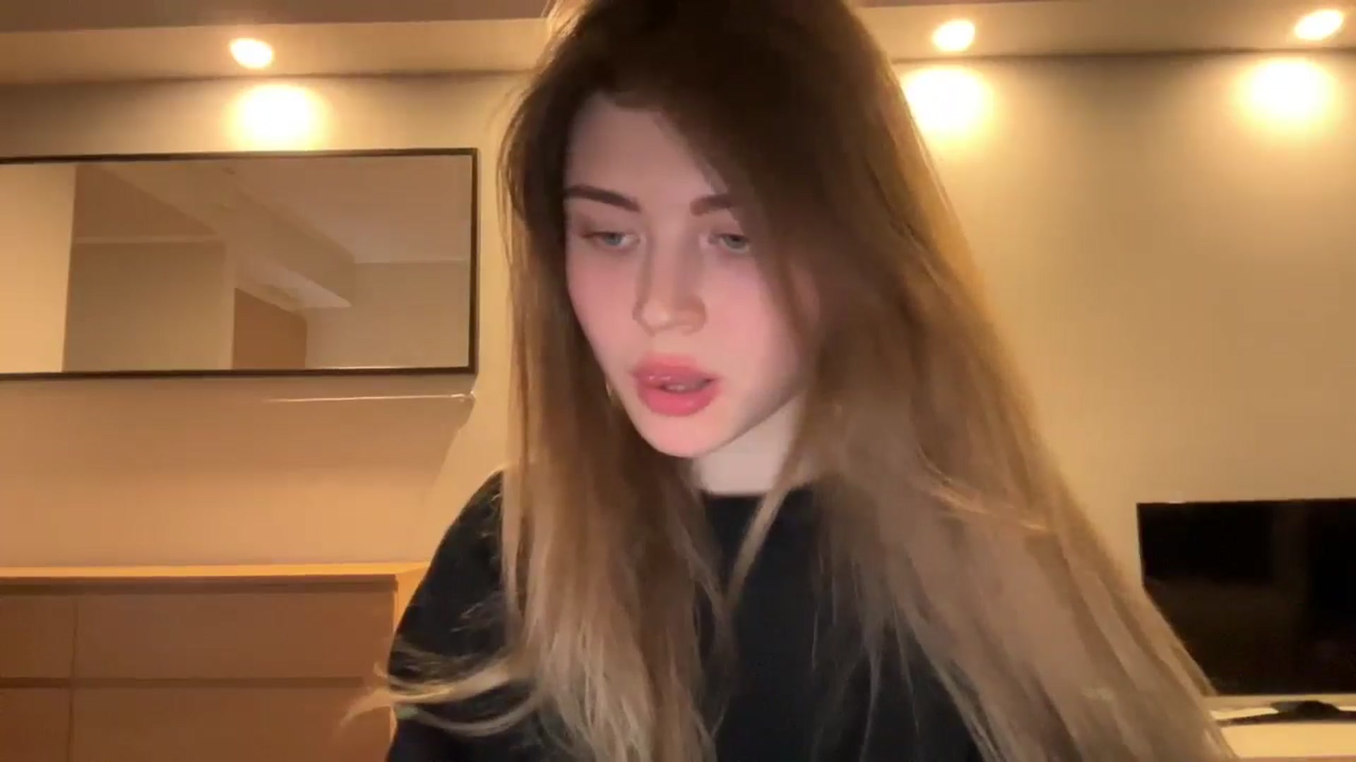 Gallery image thumbnail from Coconut_dream's myfreecams stream on, 01/04/2025, 19:04 image 15 of 20